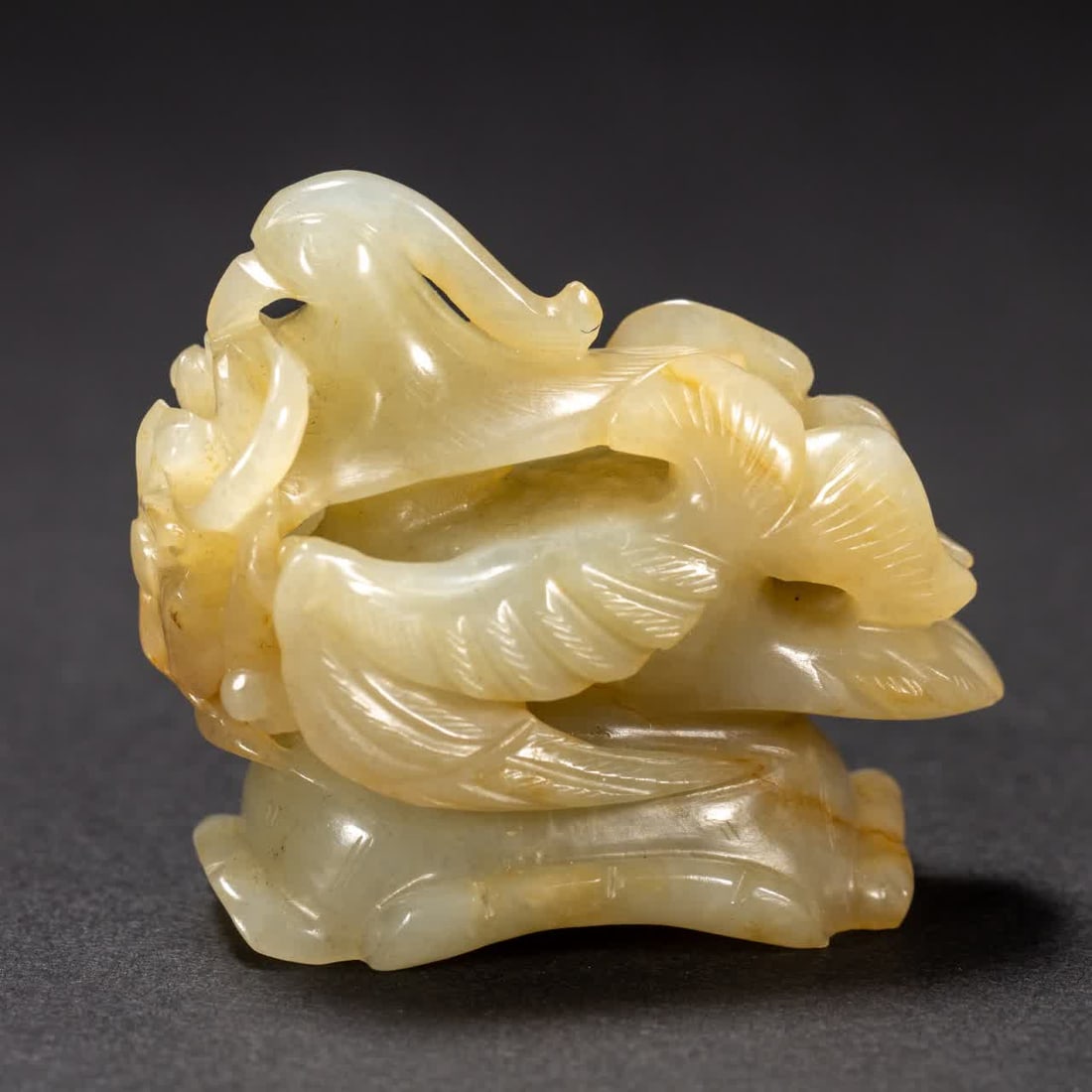 A Hetian jade stove top from the Song Dynasty: Hetian jade stove top of the Song Dynasty SIZE: L:5.2cm W:3.5cm H:4.5cm (The Dimensions Of All Batches Are Manually Measured.If You Need More Detailed Information, Please Contact Our Customer Service