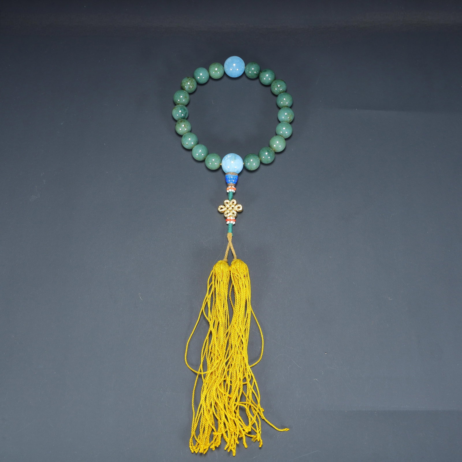 A piece of Qing Dynasty jade with Tianhe stone Buddha string (court style): Qing Dynasty jade with Tianhe stone Buddha string (court style) SIZE: Large beads D: 1.7cm Small beads D: 1.3cm W: 90g (The Dimensions Of All Batches Are Manually Measured.If You Need More Detailed In