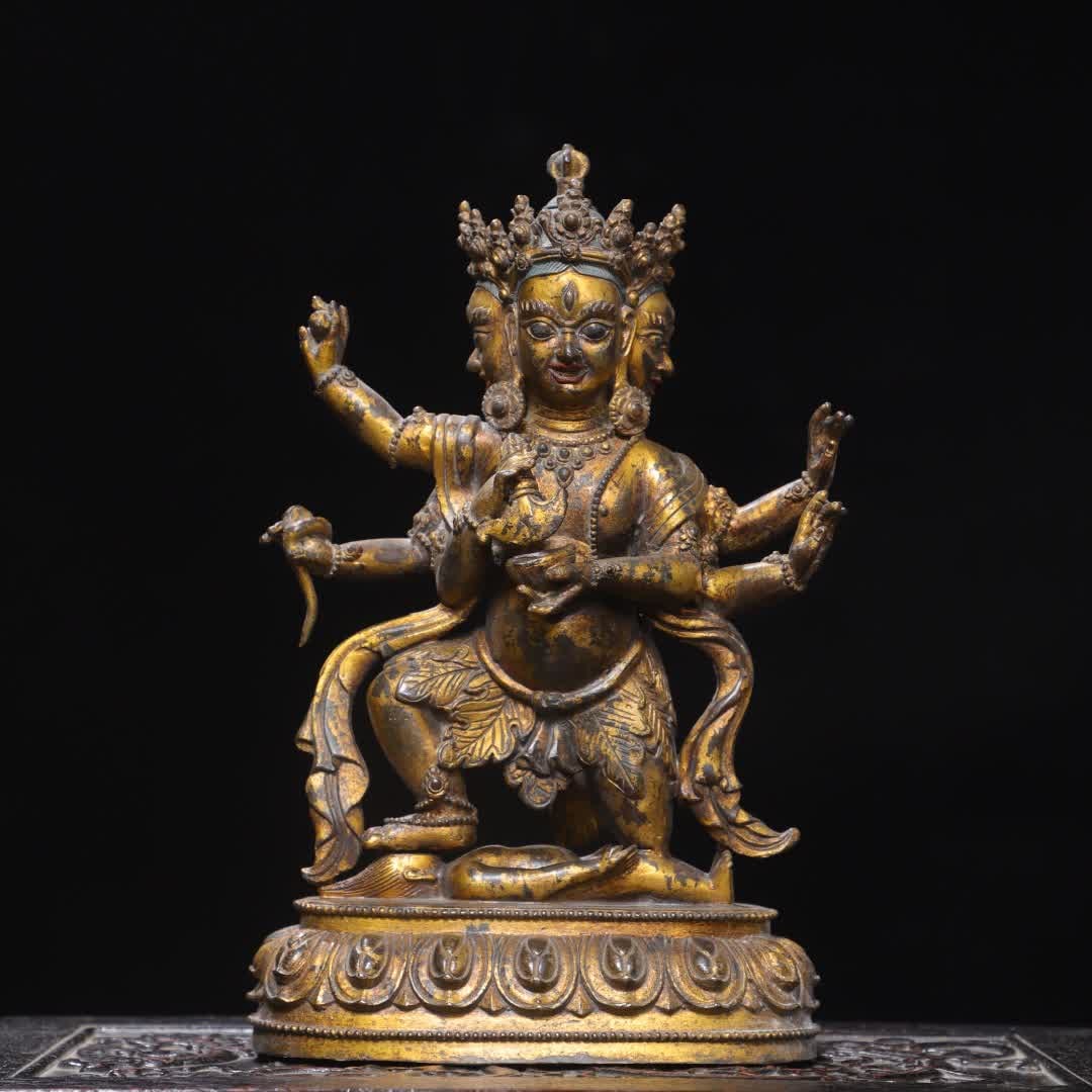 A Qing Dynasty bronze gold six-armed Mahakala Buddha statue: Qing Dynasty bronze rubbing gold six-armed Mahakala Buddha statue SIZE: H:30cm W:18cm T:12cm W:2.8kg (The Dimensions Of All Batches Are Manually Measured.If You Need More Detailed Information, Please