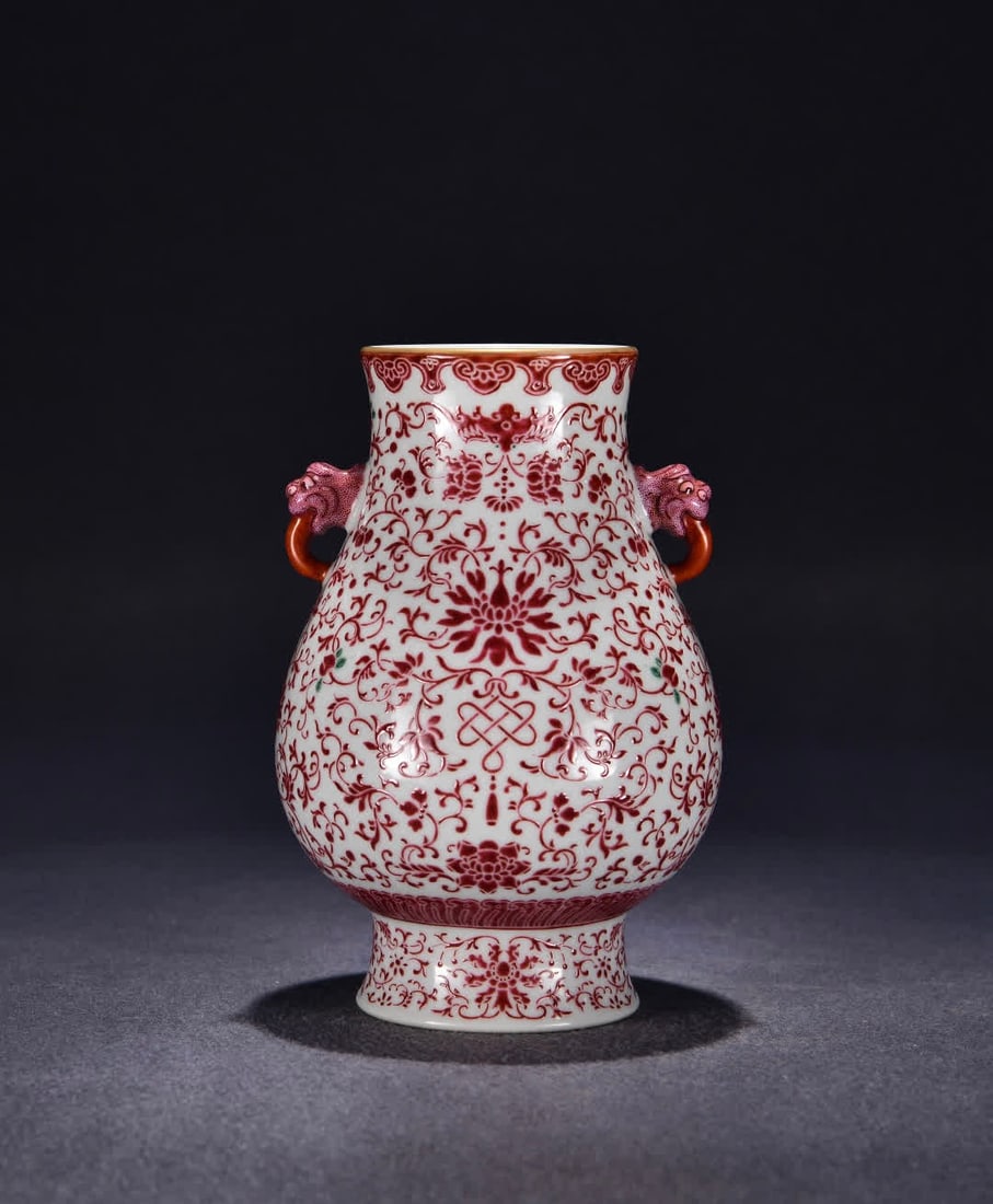 A Qing Qianlong ruby red entwined ruyi pattern amphora: Qing Qianlong ruby red entwined ruyi pattern amphora SIZE: H:24cm W:14cm (The Dimensions Of All Batches Are Manually Measured.If You Need More Detailed Information, Please Contact Our Customer Service