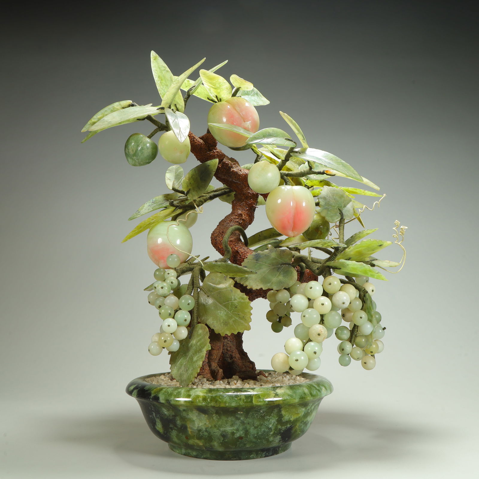 A jade Fushou double full bonsai ornament: Jade Fushou double full bonsai ornament SIZE: H:35cm L:30cm W:22cm W:3.6kg (The Dimensions Of All Batches Are Manually Measured.If You Need More Detailed Information, Please Contact Our Customer Servi