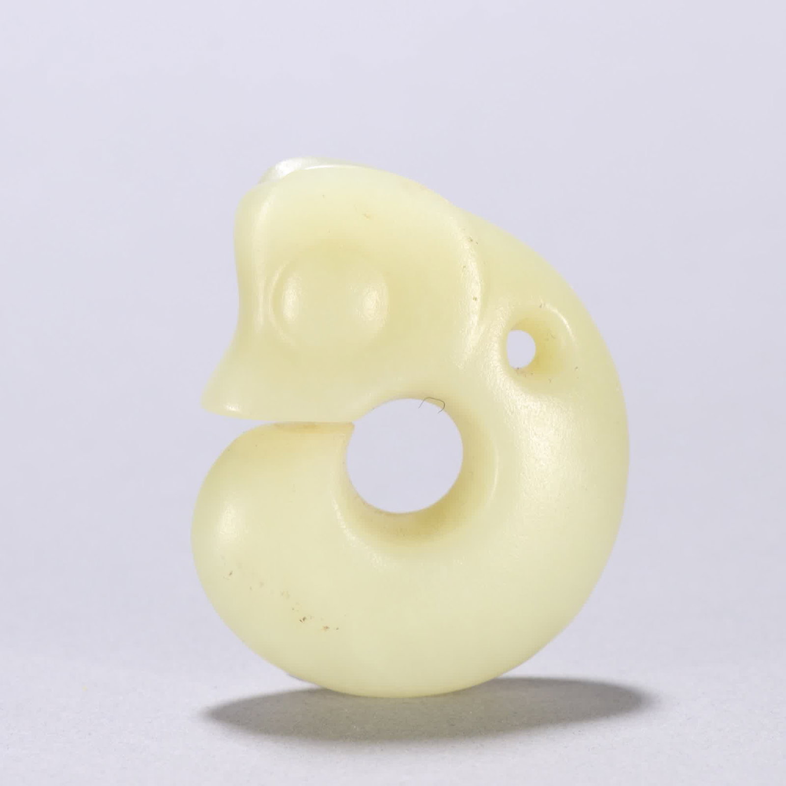 A piece of Hongshan culture river grinding jade pig dragon: Hongshan culture river grinding jade pig dragon SIZE: H:5.8cm W:4.6cm W:71.7g (The Dimensions Of All Batches Are Manually Measured.If You Need More Detailed Information, Please Contact Our Customer Se