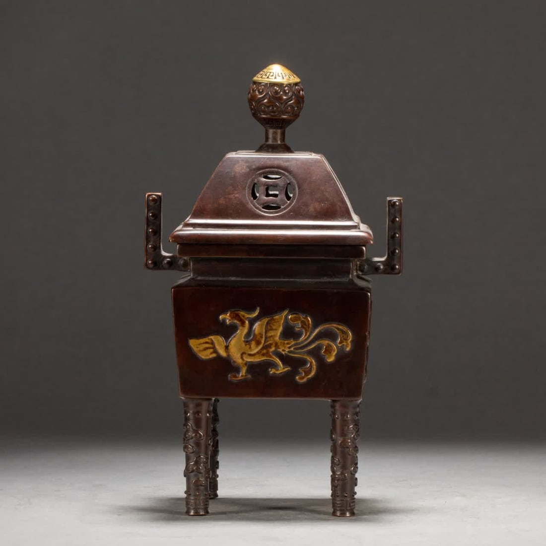 A Qing Dynasty copper gilt incense burner: Qing Dynasty copper gilt incense burner SIZE: L:13cm W:10cm H:22cm (The Dimensions Of All Batches Are Manually Measured.If You Need More Detailed Information, Please Contact Our Customer Service Befor