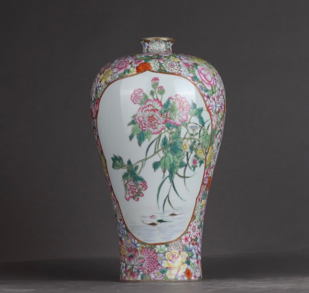 A Qing Yongzheng enamel colorful gold ground kaleidoscope window flower plum vase: Qing Yongzheng enamel colorful gold ground kaleidoscope window flower plum vase SIZE: H: 27cm Belly diameter 16cm (The Dimensions Of All Batches Are Manually Measured.If You Need More Detailed Informa