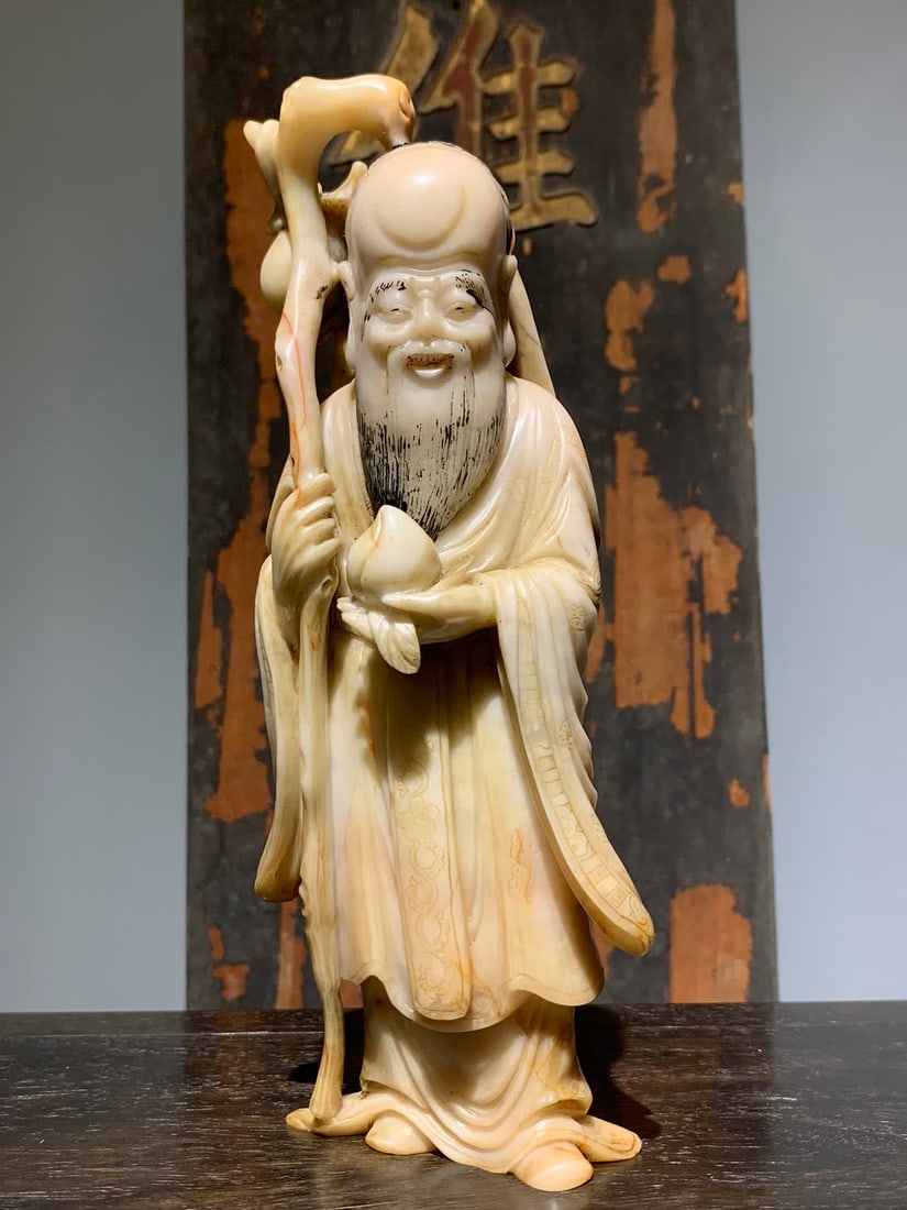 A late Qing Shoushan stone birthday star: Late Qing Shoushan stone birthday star SIZE: H:19cm (The Dimensions Of All Batches Are Manually Measured.If You Need More Detailed Information, Please Contact Our Customer Service Before Bidding.)