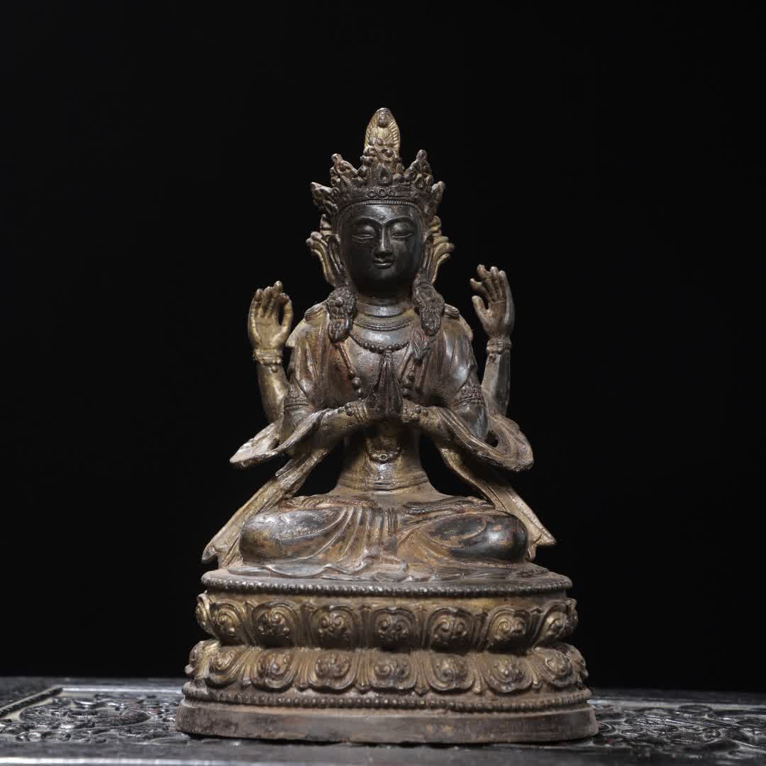 A Qing Dynasty bronze gold four-armed Guanyin statue: Qing Dynasty bronze rubbing gold four-armed Guanyin statue SIZE: H:25cm W:16cm T:11cm W:2.02kg (The Dimensions Of All Batches Are Manually Measured.If You Need More Detailed Information, Please Contac