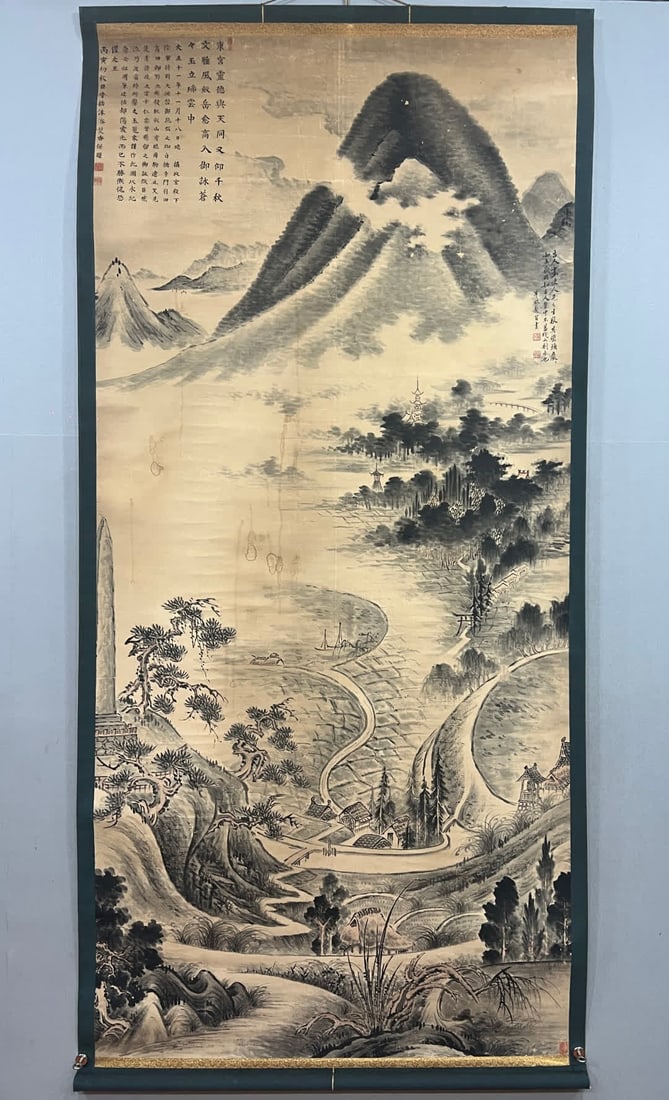 A vertical scroll painting of Gong Xian's ink on paper: Gong Xian's ink painting on paper SIZE: Painting Core216x100cm (The Dimensions Of All Batches Are Manually Measured.If You Need More Detailed Information, Please Contact Our Customer Service Before Bi