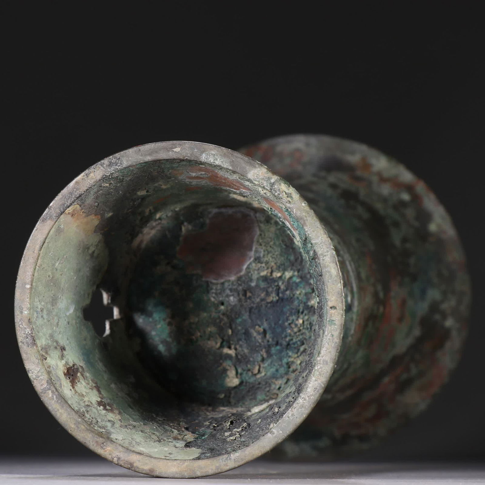 A bronze gluttonous pattern flower cup - 9