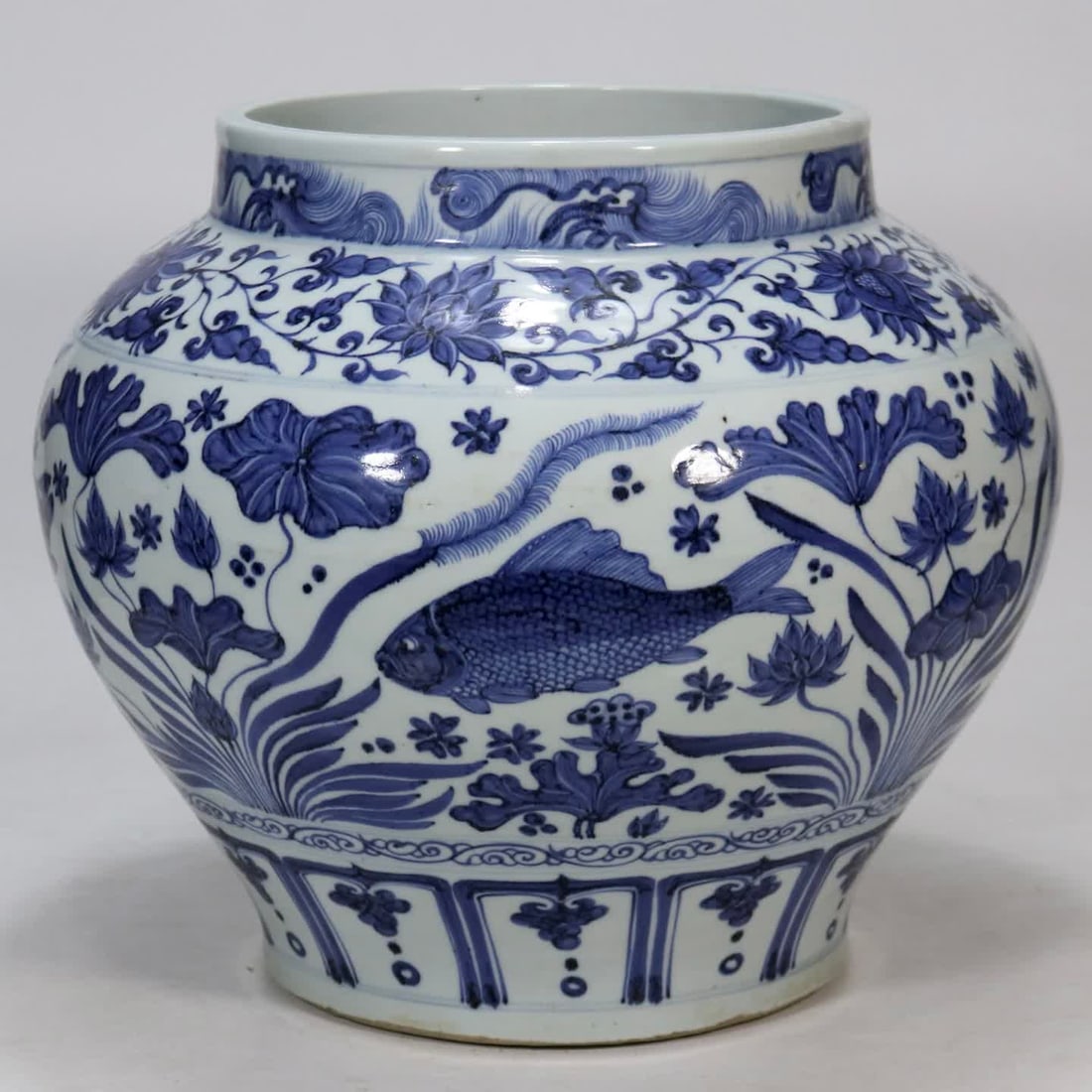 A piece of Yuan mackerel algae pattern jar: Yuan mackerel algae pattern jar SIZE: H:30cm mouthD:21.5cm (The Dimensions Of All Batches Are Manually Measured.If You Need More Detailed Information, Please Contact Our Customer Service Before Biddin