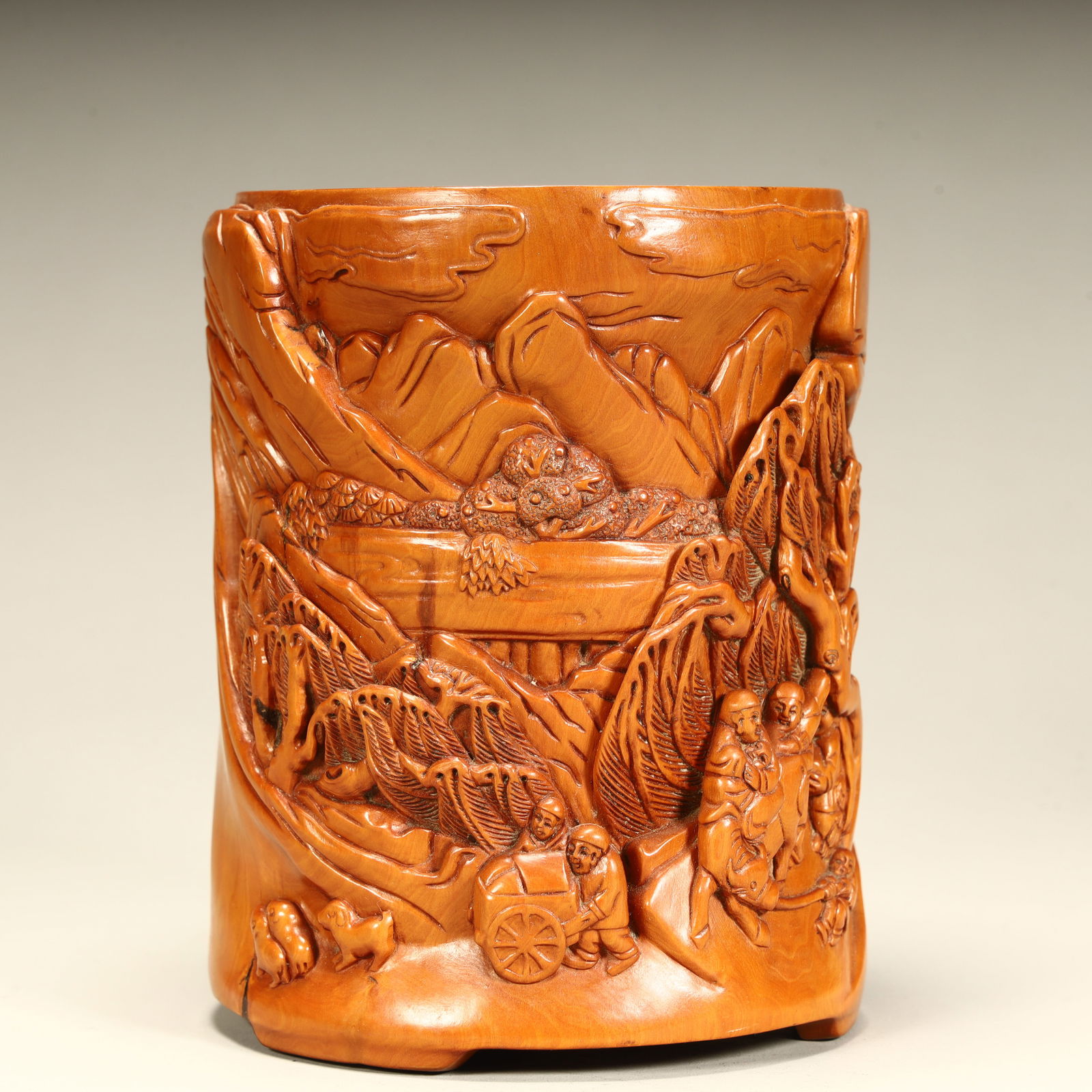 A Qing Dynasty boxwood carved landscape character story pattern pen holder: Qing Dynasty boxwood carving landscape character story pattern pen holder SIZE: H:11.7cm L:9.3cm W:8.8cm W:421g (The Dimensions Of All Batches Are Manually Measured.If You Need More Detailed Informati