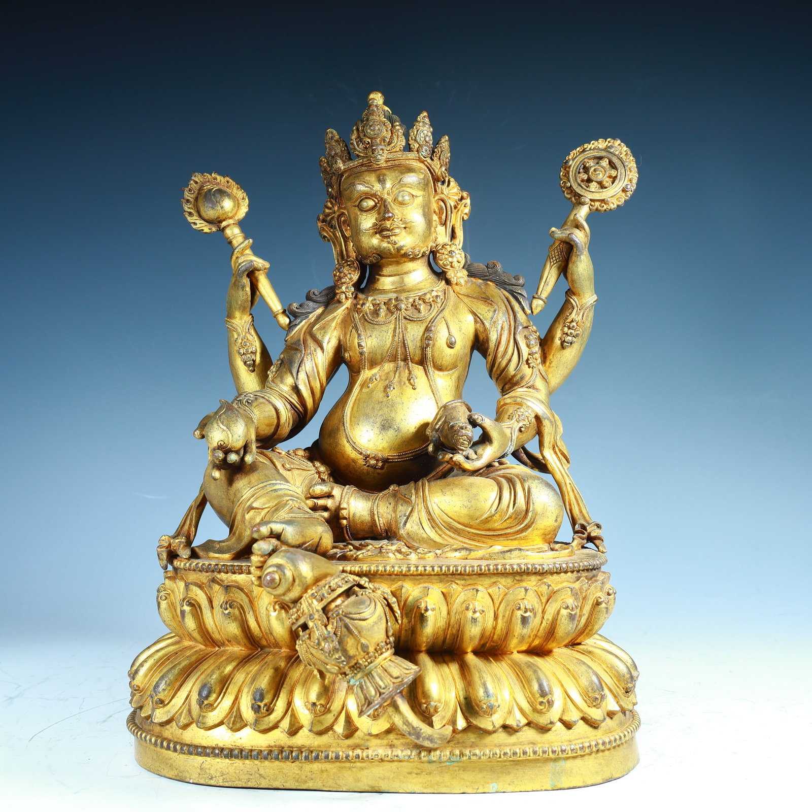 A Ming Dynasty Yongle Green Tara Buddha statue: Ming Dynasty Yongle Green Tara Buddha Statue SIZE: H:34cm L:24cm W:21cm W:9.3kg (The Dimensions Of All Batches Are Manually Measured.If You Need More Detailed Information, Please Contact Our Customer