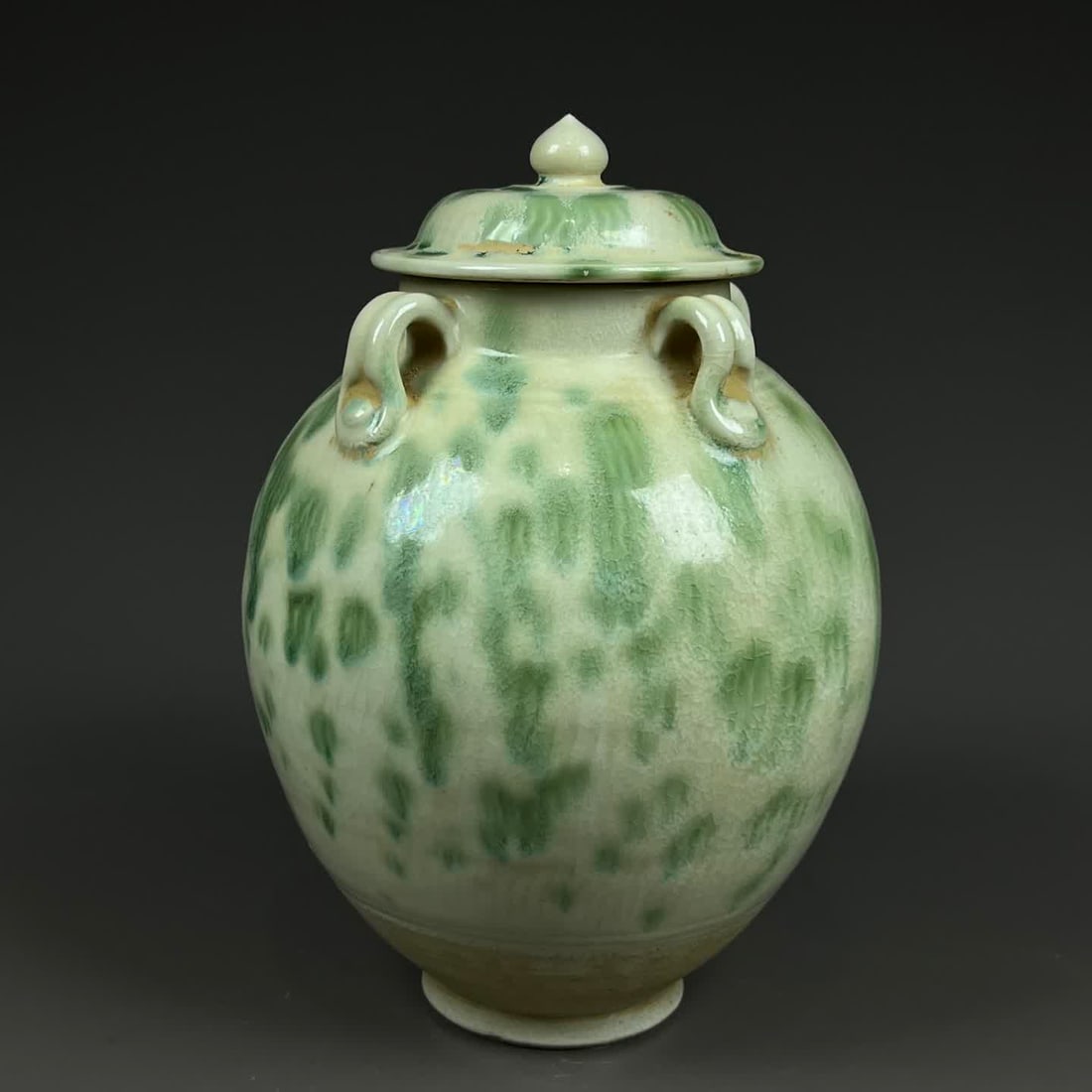 A Sui white glaze floating color four-series lid jar: Sui white glaze floating color four series lid jar SIZE: H:23cm W:15cm (The Dimensions Of All Batches Are Manually Measured.If You Need More Detailed Information, Please Contact Our Customer Service B