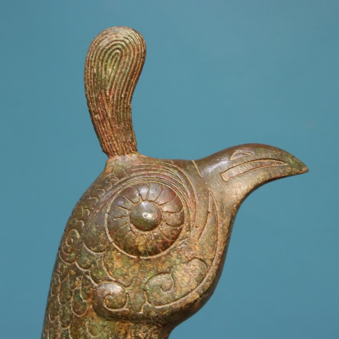A bronze bird statue - 4