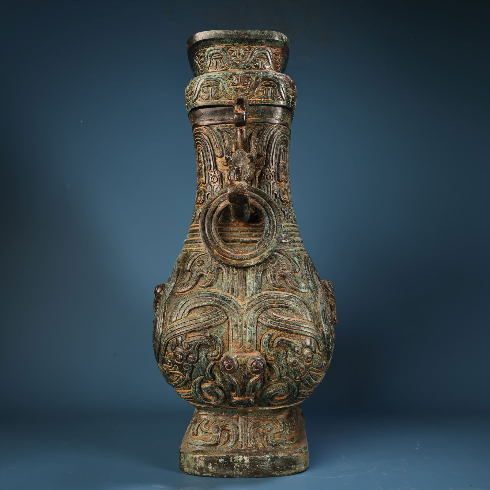A bronze dragon pattern square vase - 3