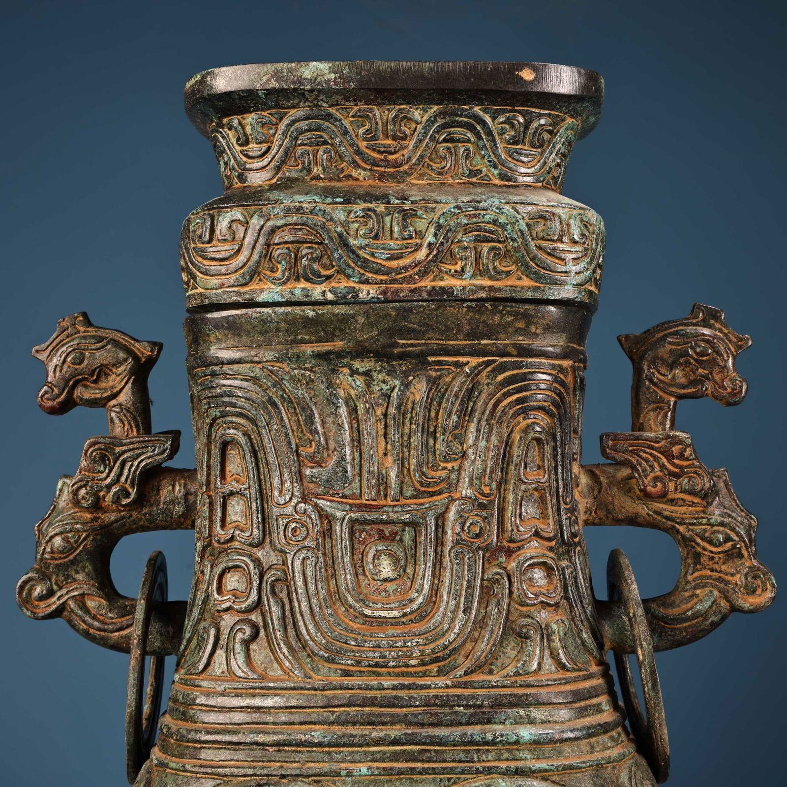 A bronze dragon pattern square vase - 5
