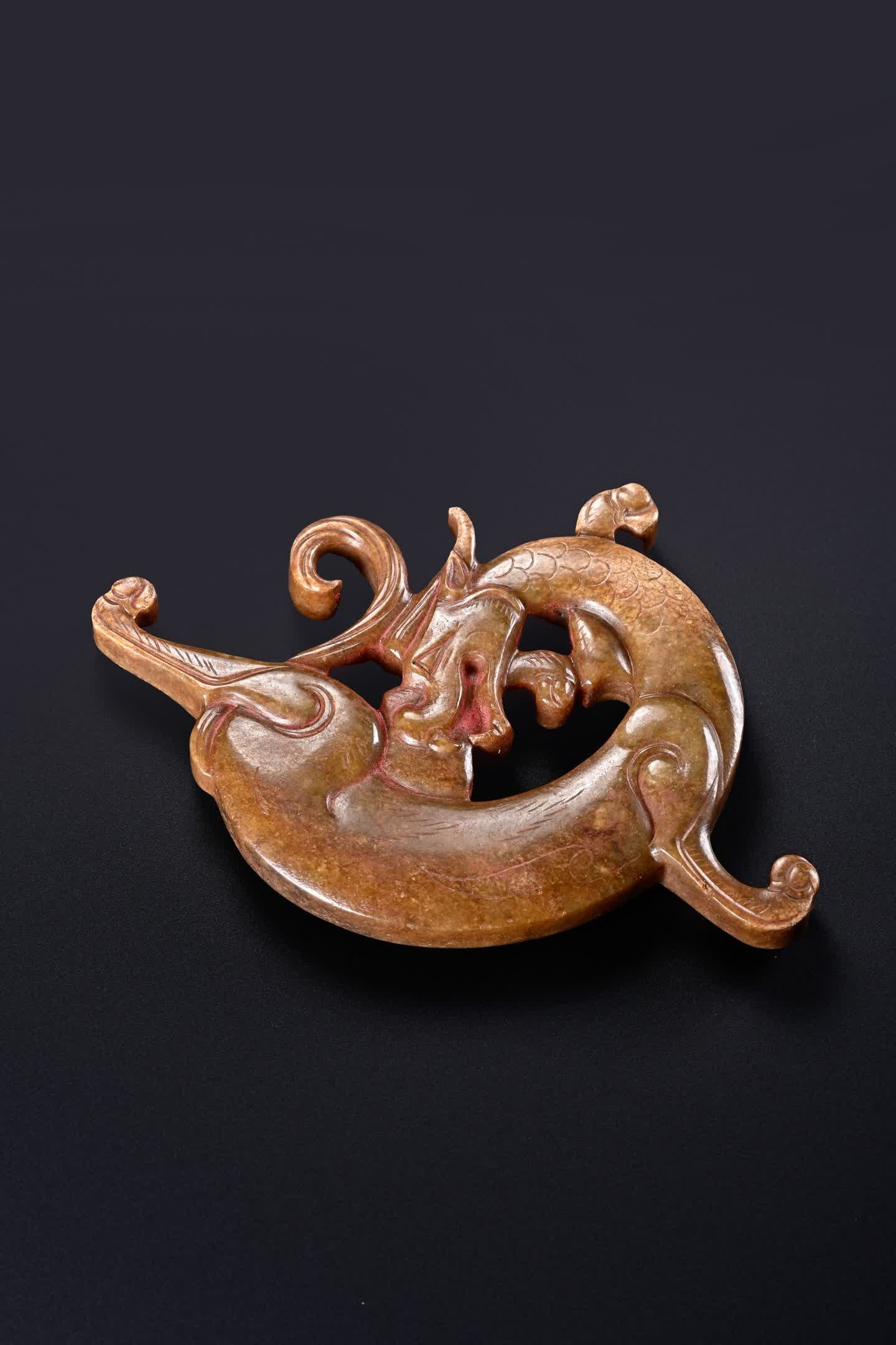 An ancient jade dragon - 2