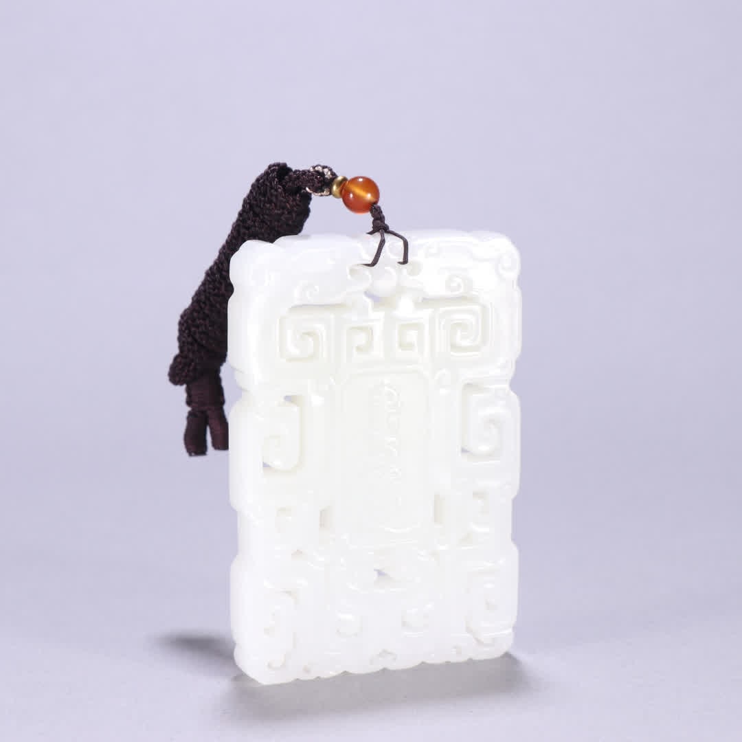 A piece of Qing Dynasty Qing Dynasty Hetian jade fasting listing: Qing Dynasty Qing Dynasty Hetian jade fasting listing SIZE: H:7.2cm W:4.8cm W:75.6g (The Dimensions Of All Batches Are Manually Measured.If You Need More Detailed Information, Please Contact Our Custo