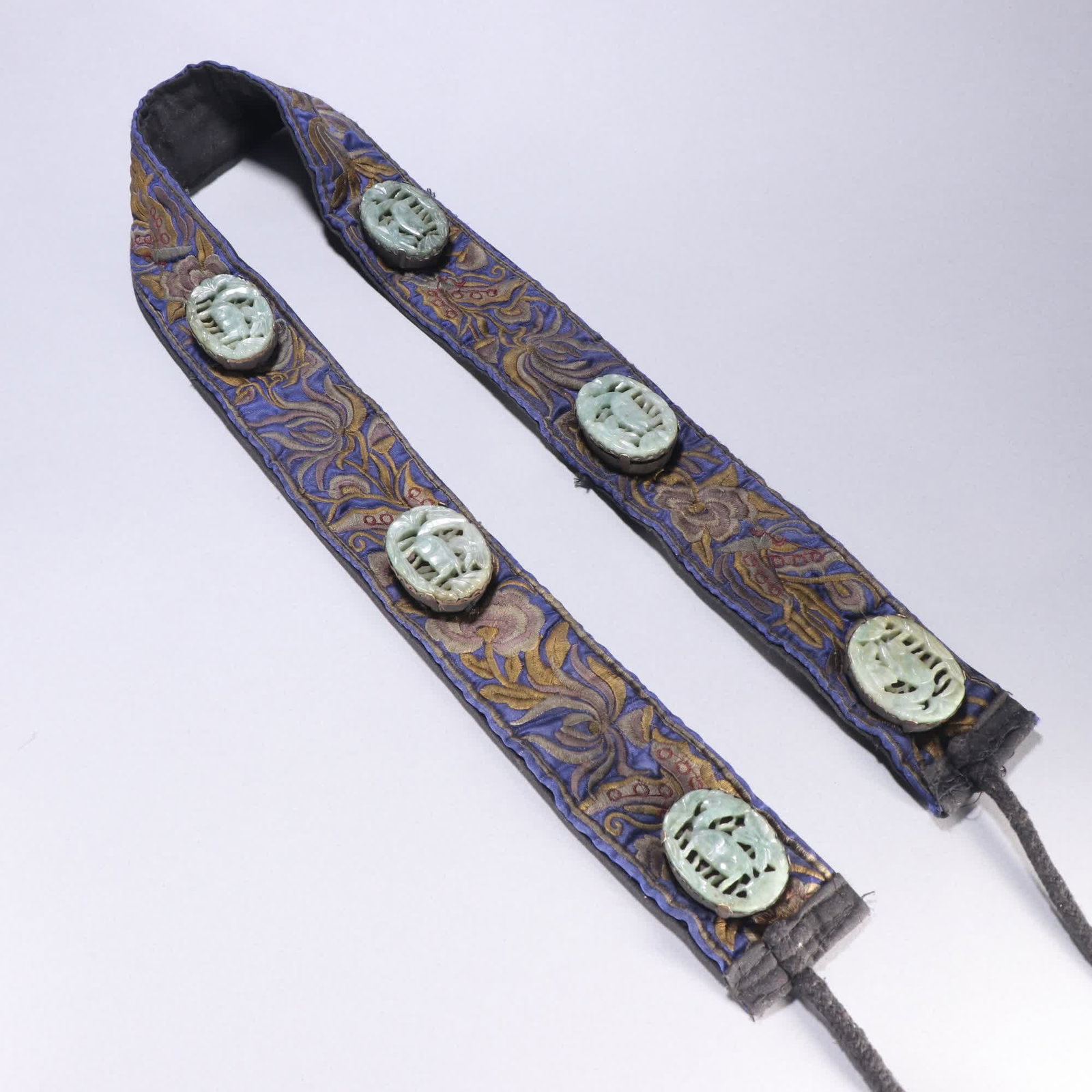 A jade belt - 4