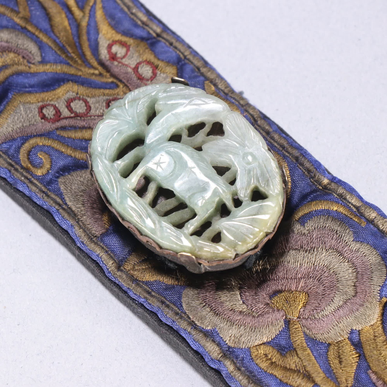 A jade belt - 7