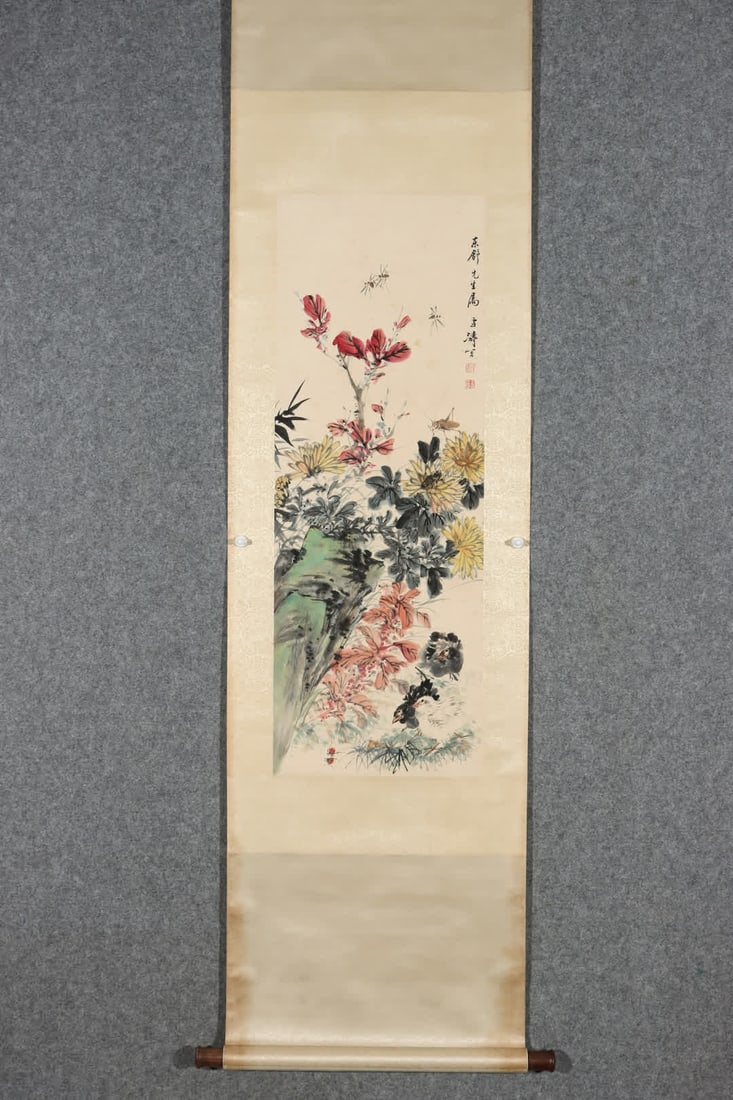 A picture of Wang Xuetao's flowers and birds: Wang Xuetao's flower and bird picture SIZE: L:94x34cm (The Dimensions Of All Batches Are Manually Measured.If You Need More Detailed Information, Please Contact Our Customer Service Before Bidding.)