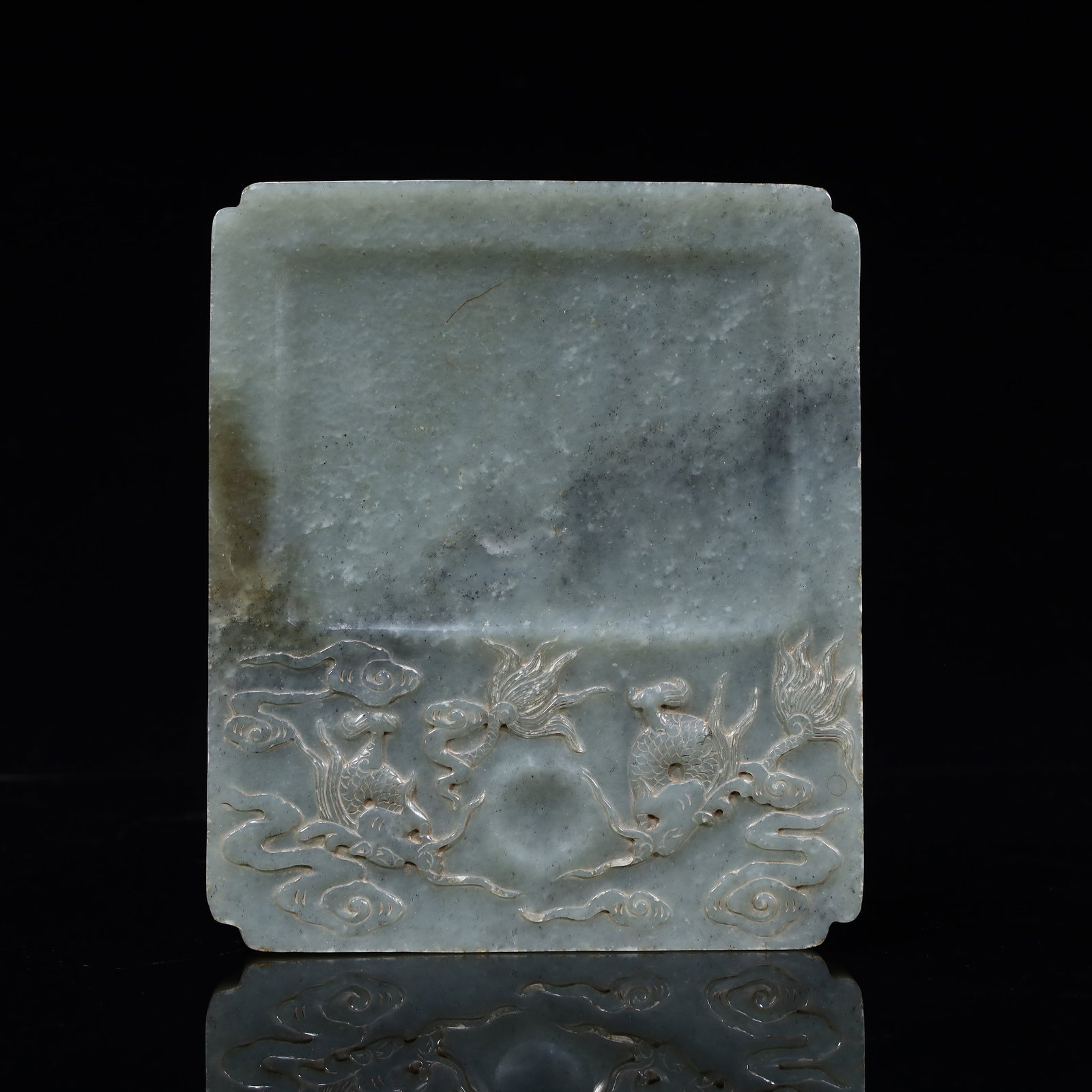 A piece of Hetian jade inkstone: Hetian jade inkstone SIZE: L:16cm W:13cm H:2cm W:1.02kg (The Dimensions Of All Batches Are Manually Measured.If You Need More Detailed Information, Please Contact Our Customer Service Before Bidding.)