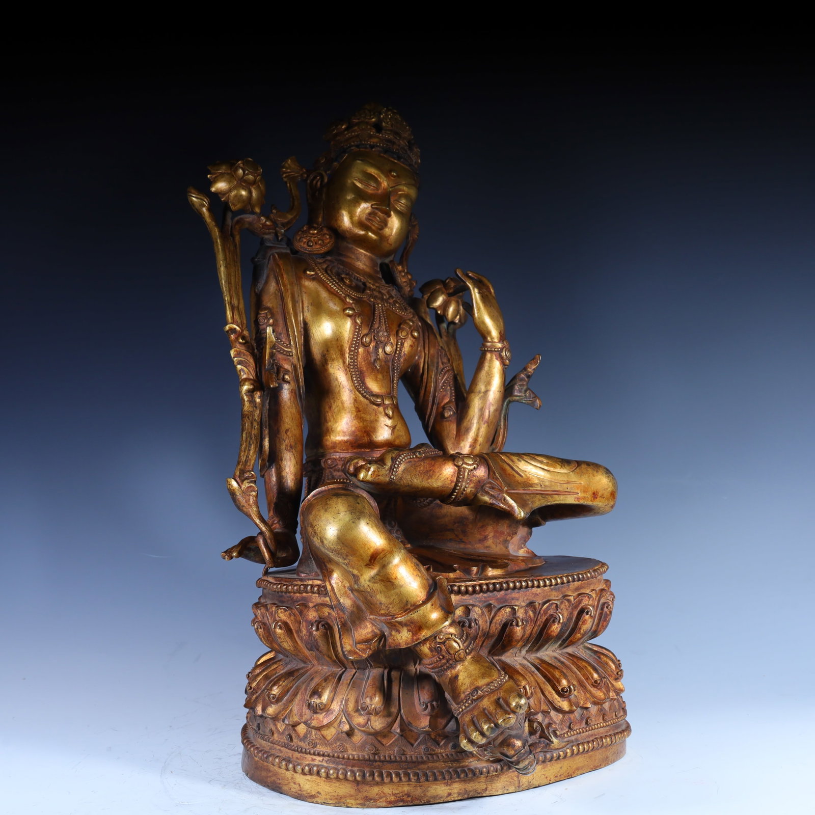 A statue of Tara, a bronze gilt Tara in Yongle in the Ming Dynasty - 2