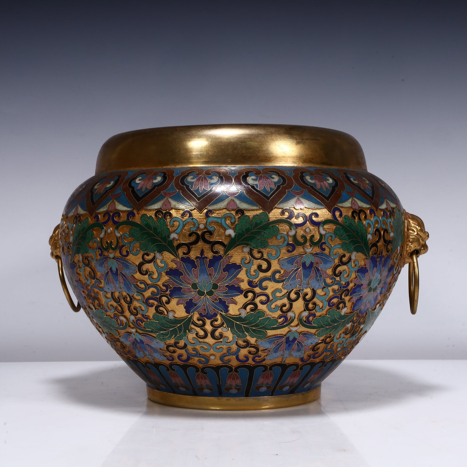 A cloisonné furnace: Cloisonné furnace SIZE: L:26cm W:26cm H:18cm W:1.5kg (The Dimensions Of All Batches Are Manually Measured.If You Need More Detailed Information, Please Contact Our Customer Service Before Bidding.)