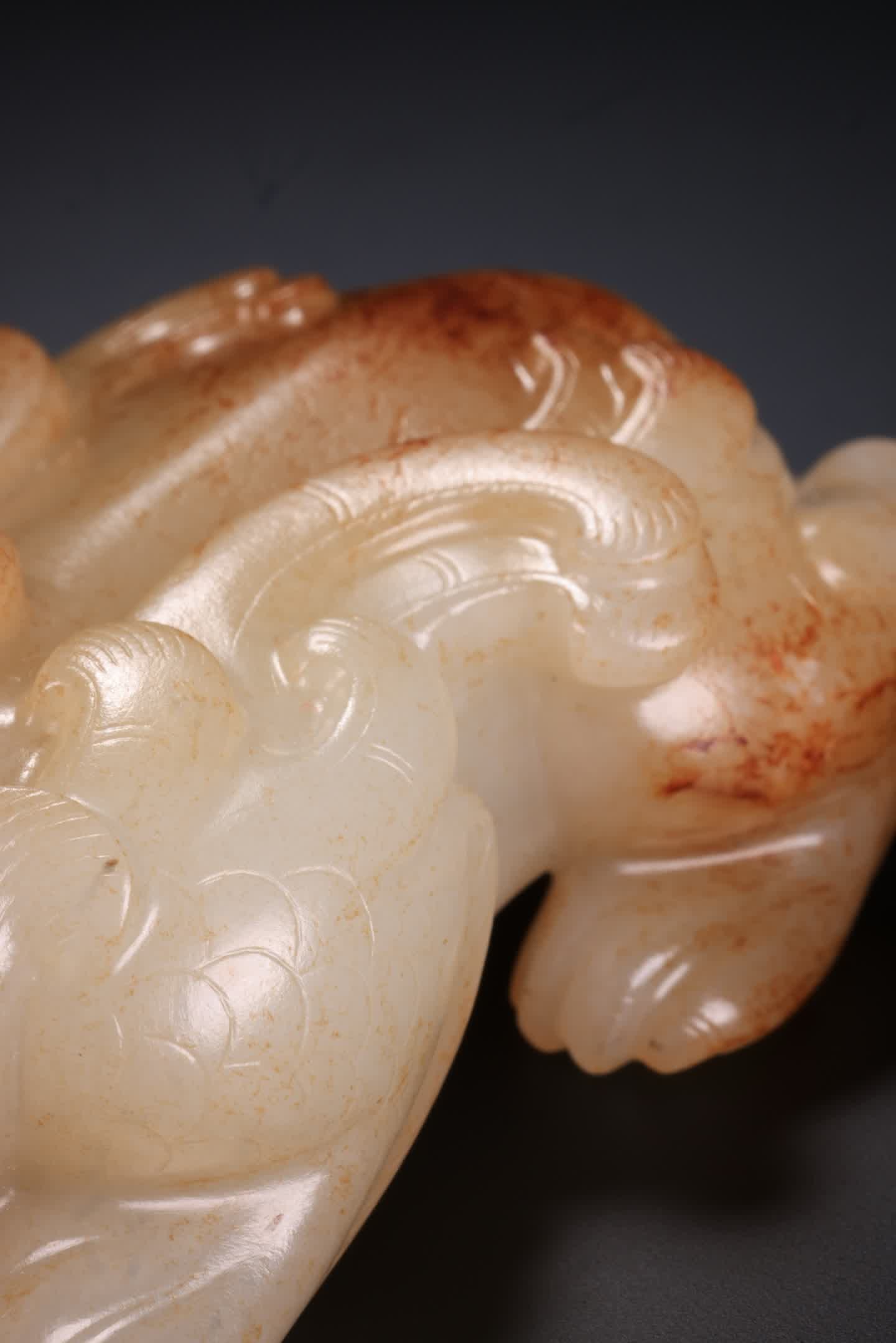 A Han Dynasty jade beast - 10