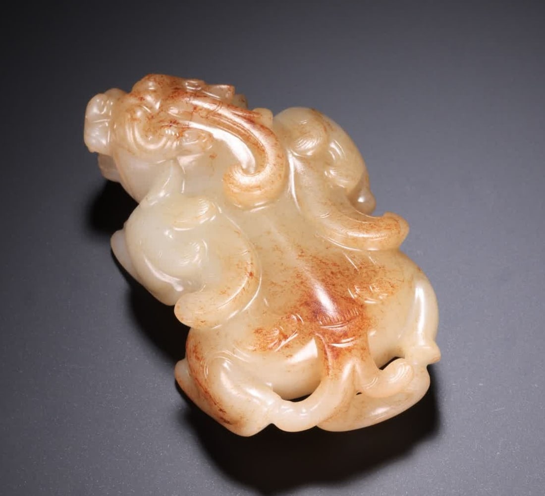 A Han Dynasty jade beast - 3