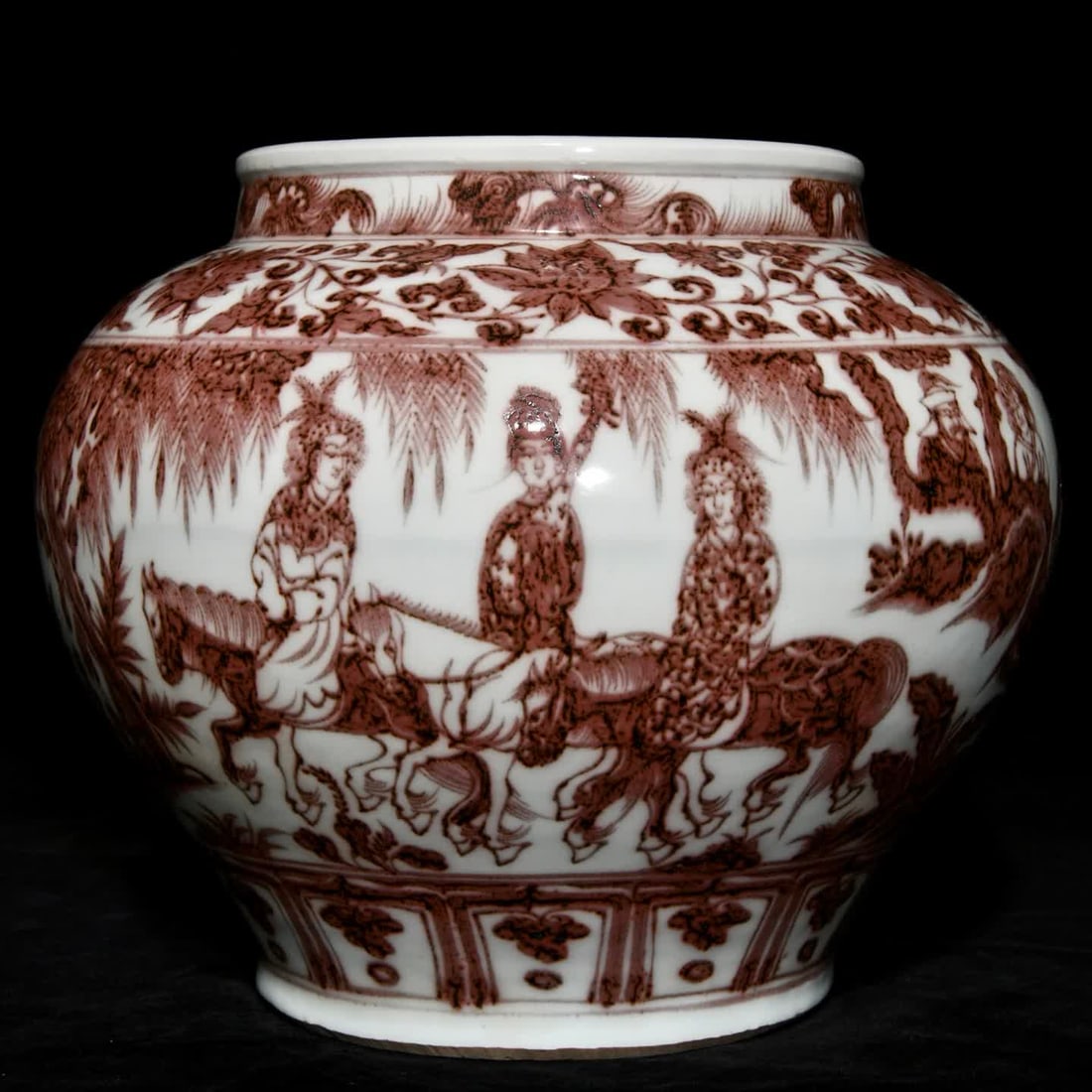 A Yuan glaze red Zhaojun out of the plug pattern jar: The red Zhaojun in the original glaze came out of the plug pattern jar SIZE: H:27cm D:32cm (The Dimensions Of All Batches Are Manually Measured.If You Need More Detailed Information, Please Contact Ou