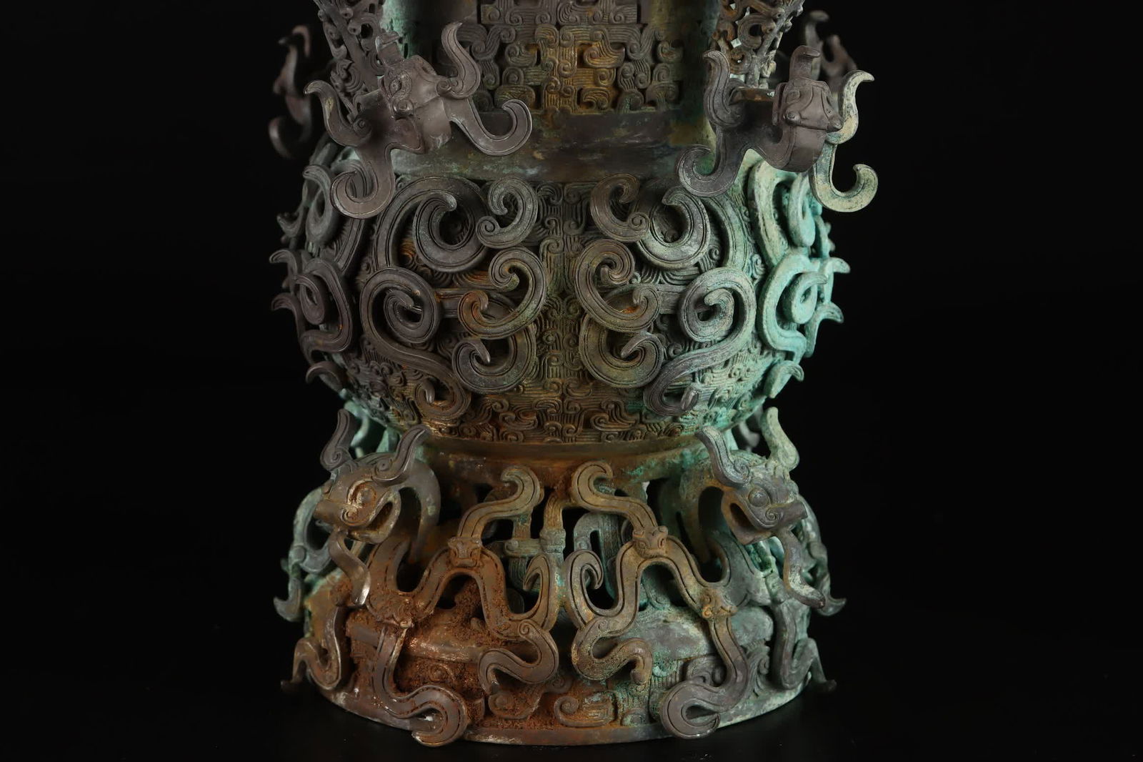 A silver animal face pattern - 7