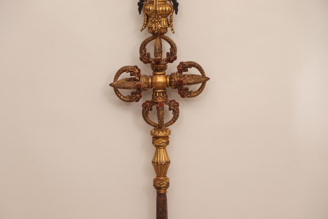 A copper-gilt staff of the Qing Dynasty - 3