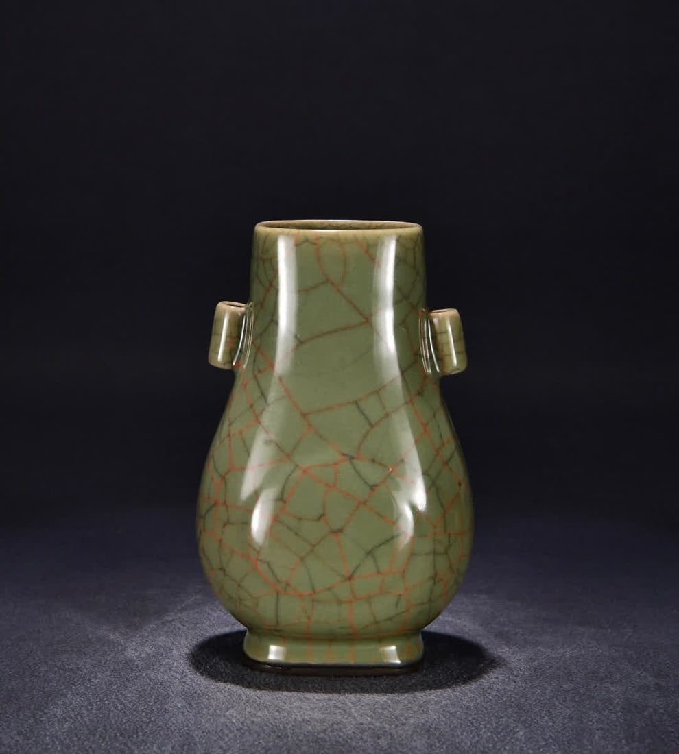 A piece of Song official kiln bean celadon curled ears: Song official kiln bean celadon curled ear vessel SIZE: H:23cm W:14cm (The Dimensions Of All Batches Are Manually Measured.If You Need More Detailed Information, Please Contact Our Customer Service Be