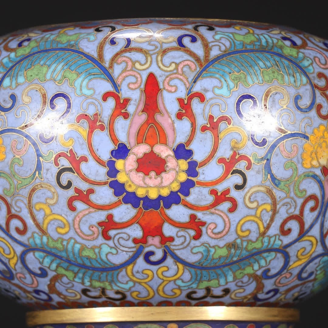A Qing Dynasty copper-gilt cloisonné binaural incense burner - 2