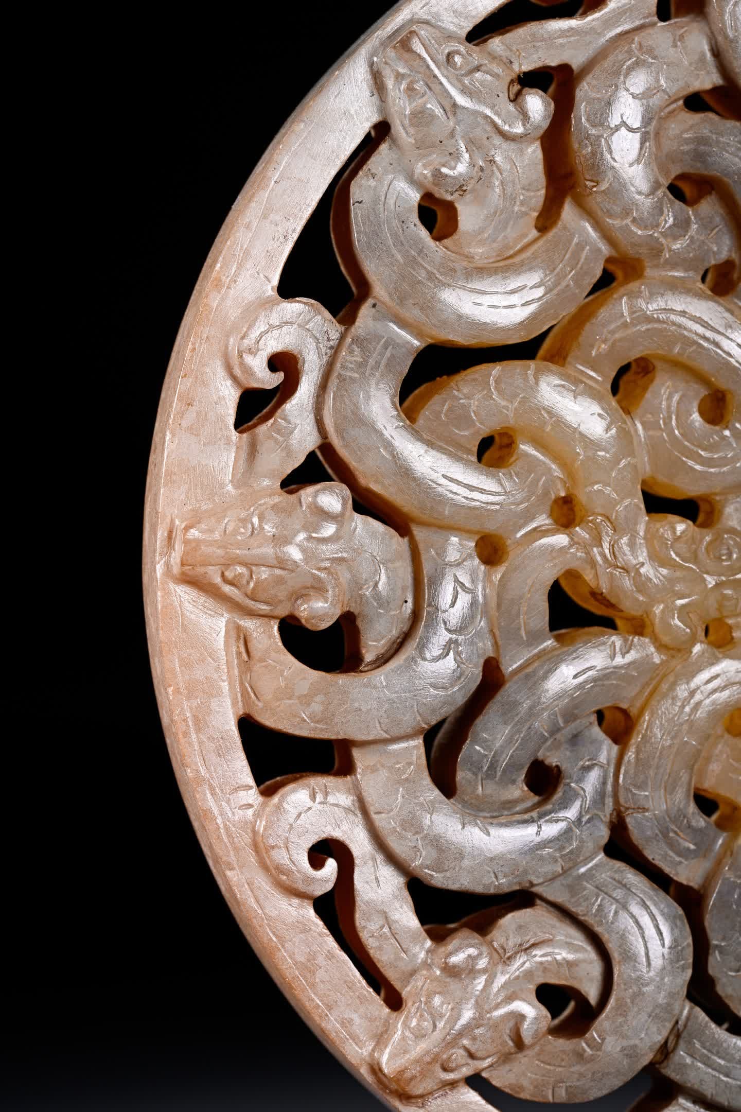 An ancient jade jade - 4