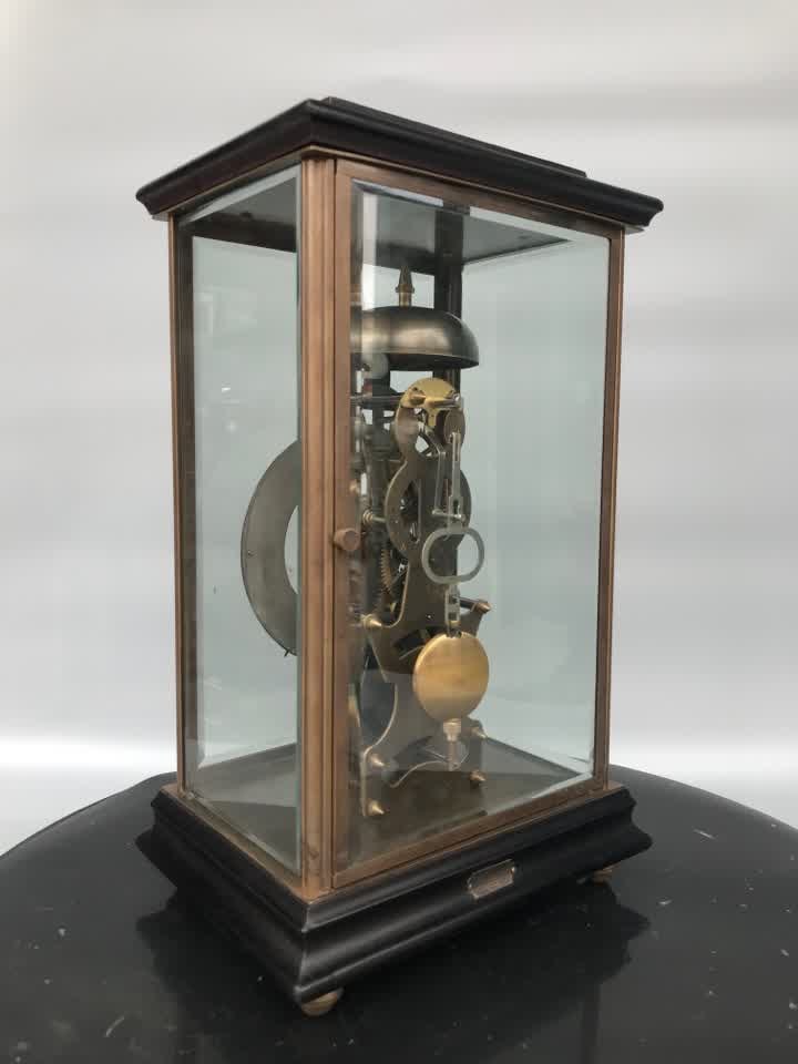 A Qing Dynasty mechanical skeleton table clock - 4