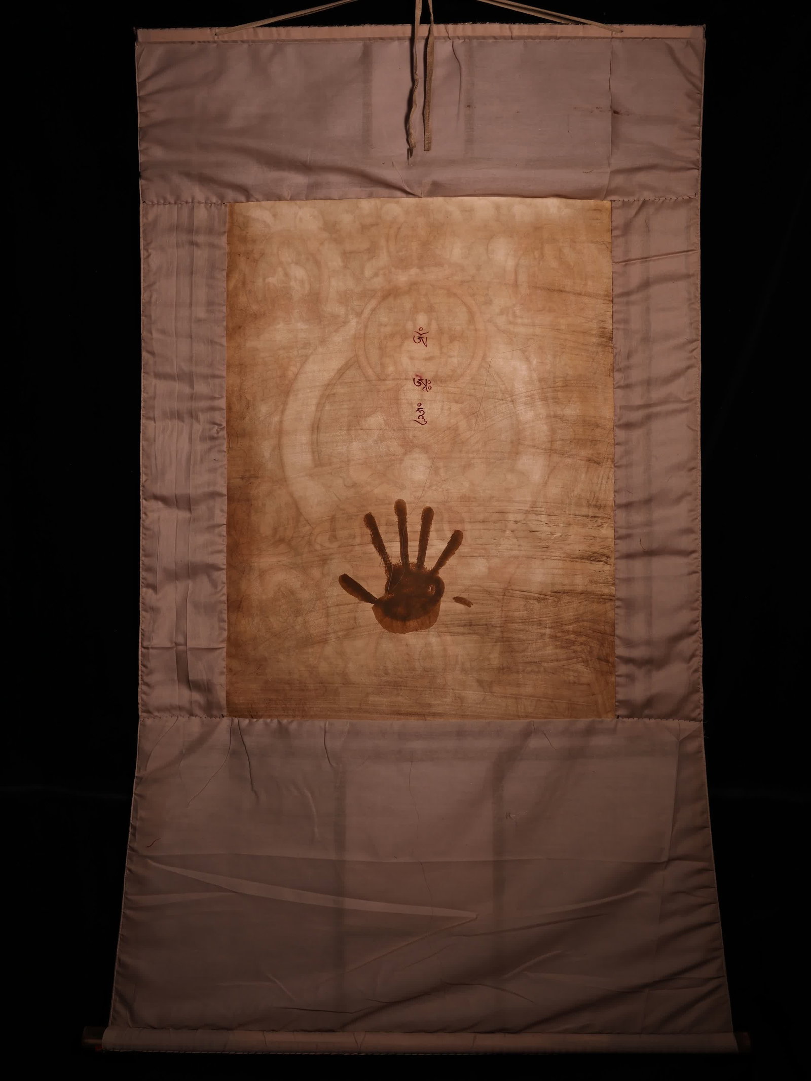 A Qing Dynasty Buddha statue cloth thangka - 9
