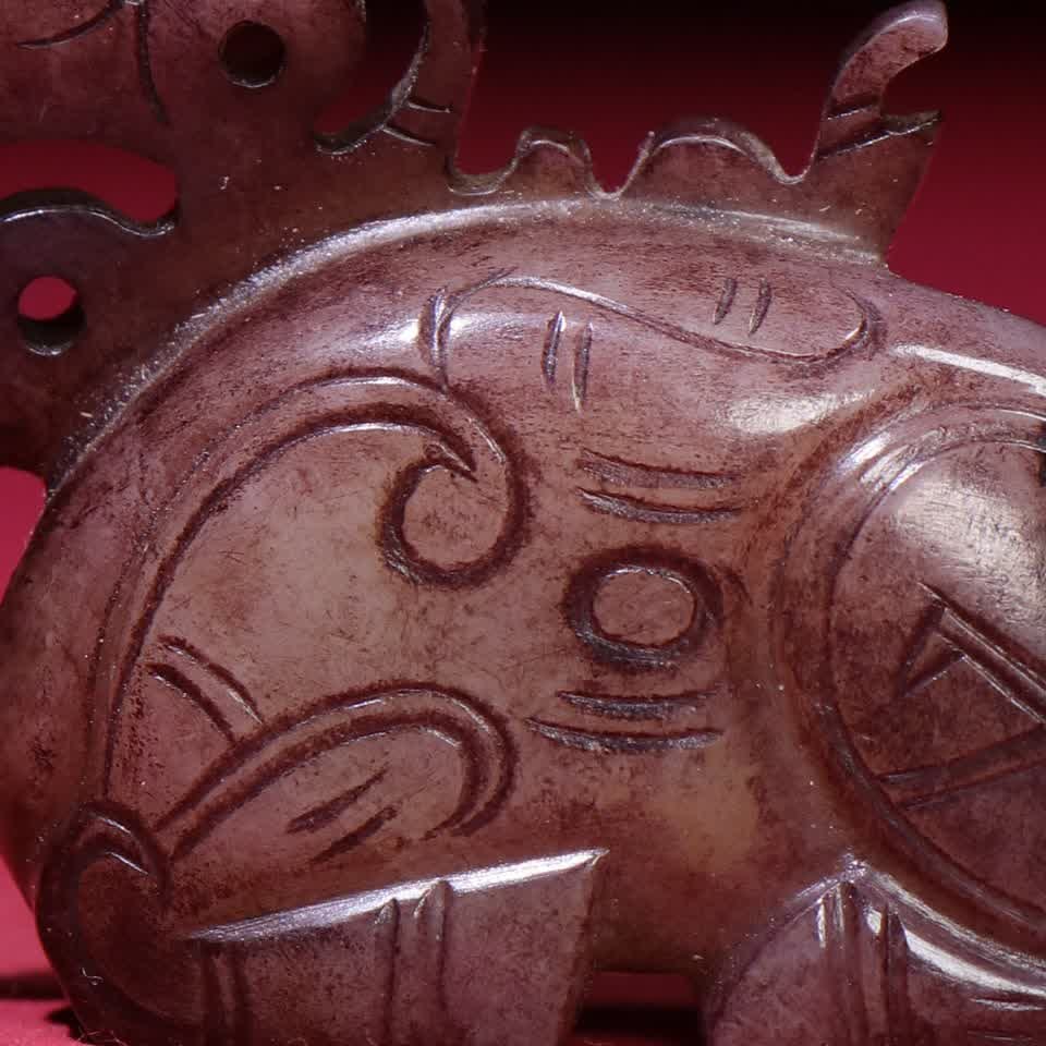 A Han Dynasty jade deer ornament - 5
