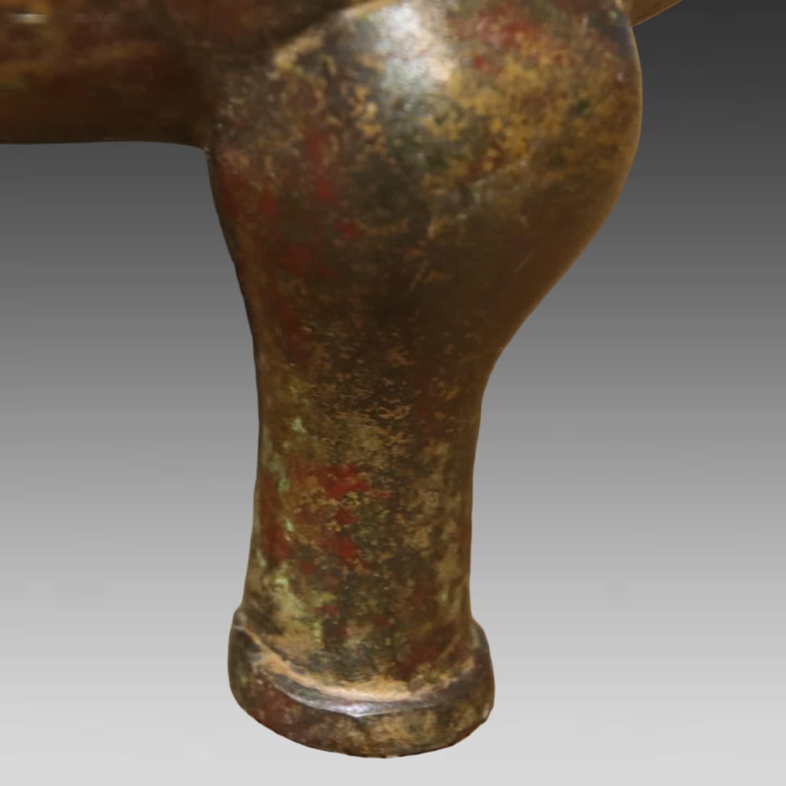 A bronze lid cauldron - 6