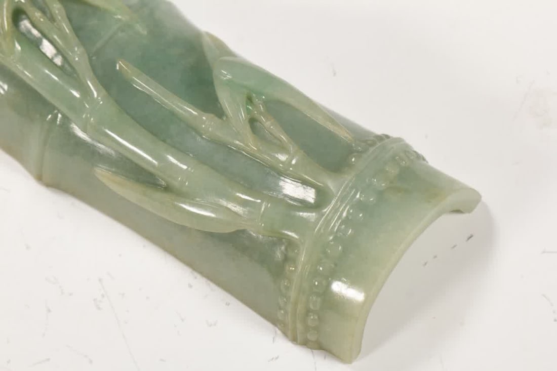 A Qing Dynasty jade bamboo pattern armrest - 4