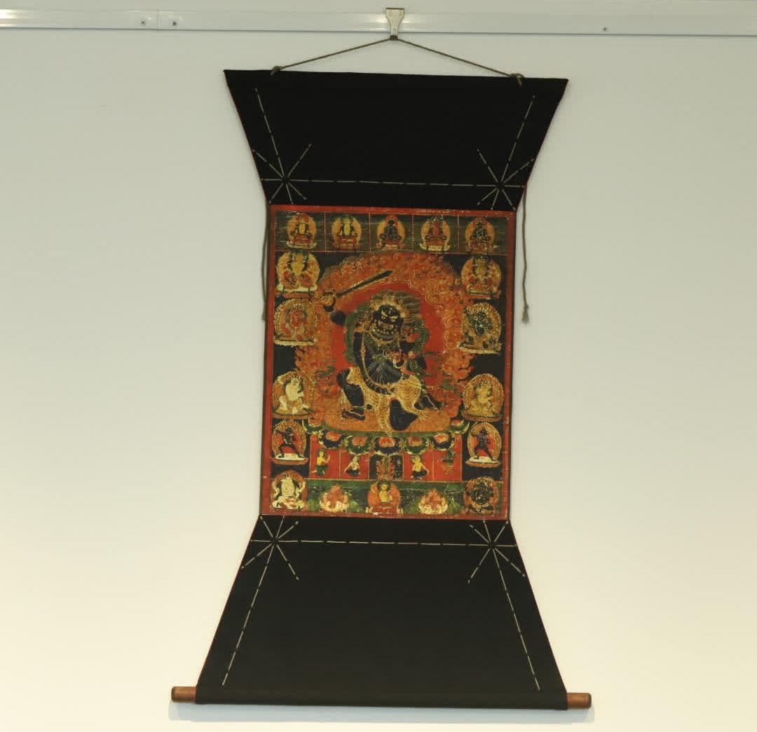 A Qing Dynasty Great Black Sky Thangka: Qing Dynasty Great Black Sky Thangka SIZE: Total L: 97x49.5x39.5cm (The Dimensions Of All Batches Are Manually Measured.If You Need More Detailed Information, Please Contact Our Customer Service Befor