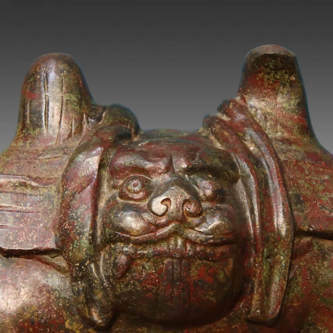 A bronze bag camel - 5