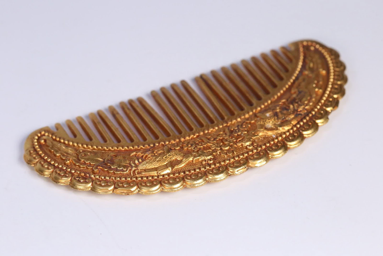 A copper gilt double phoenix comb - 3