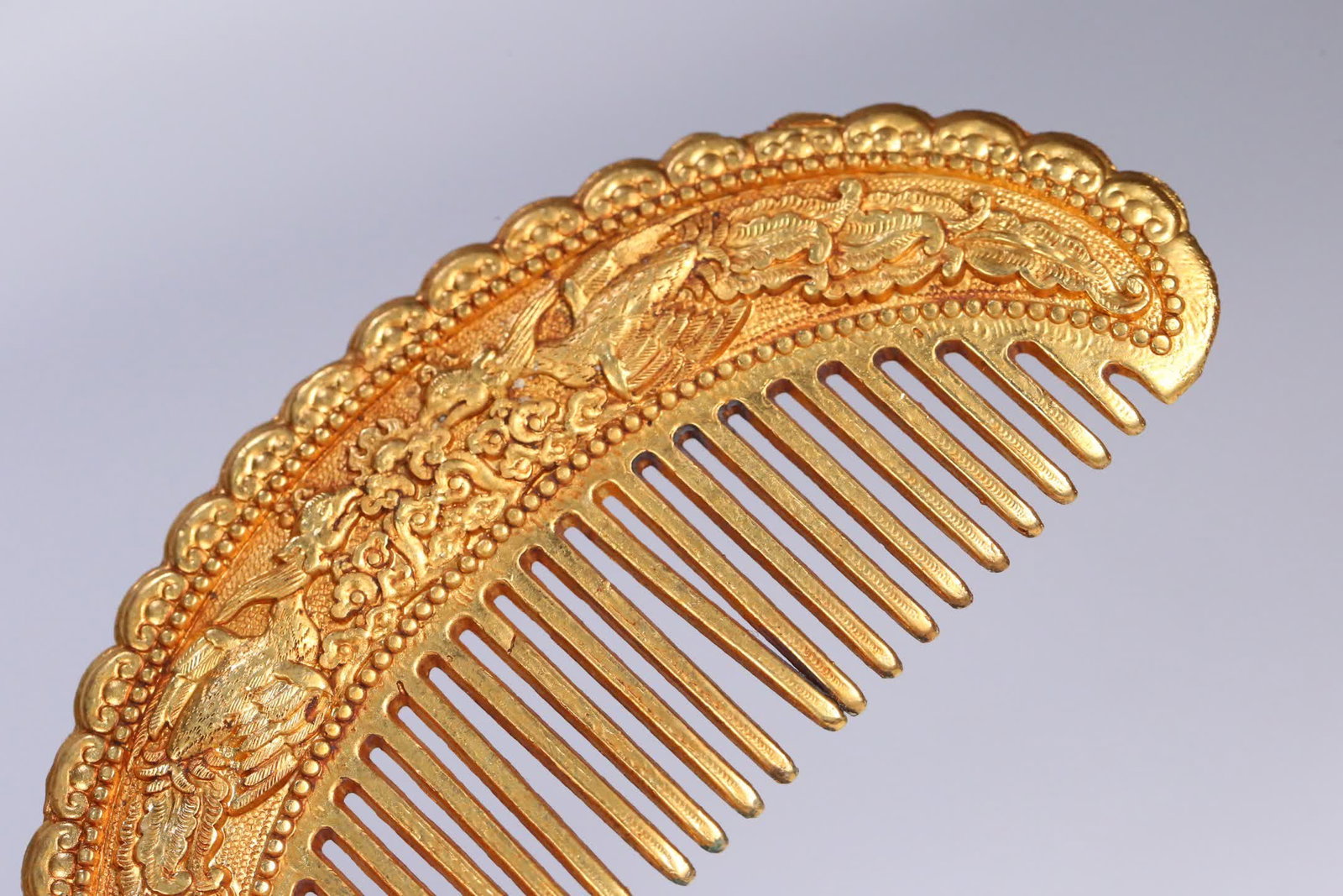 A copper gilt double phoenix comb - 4