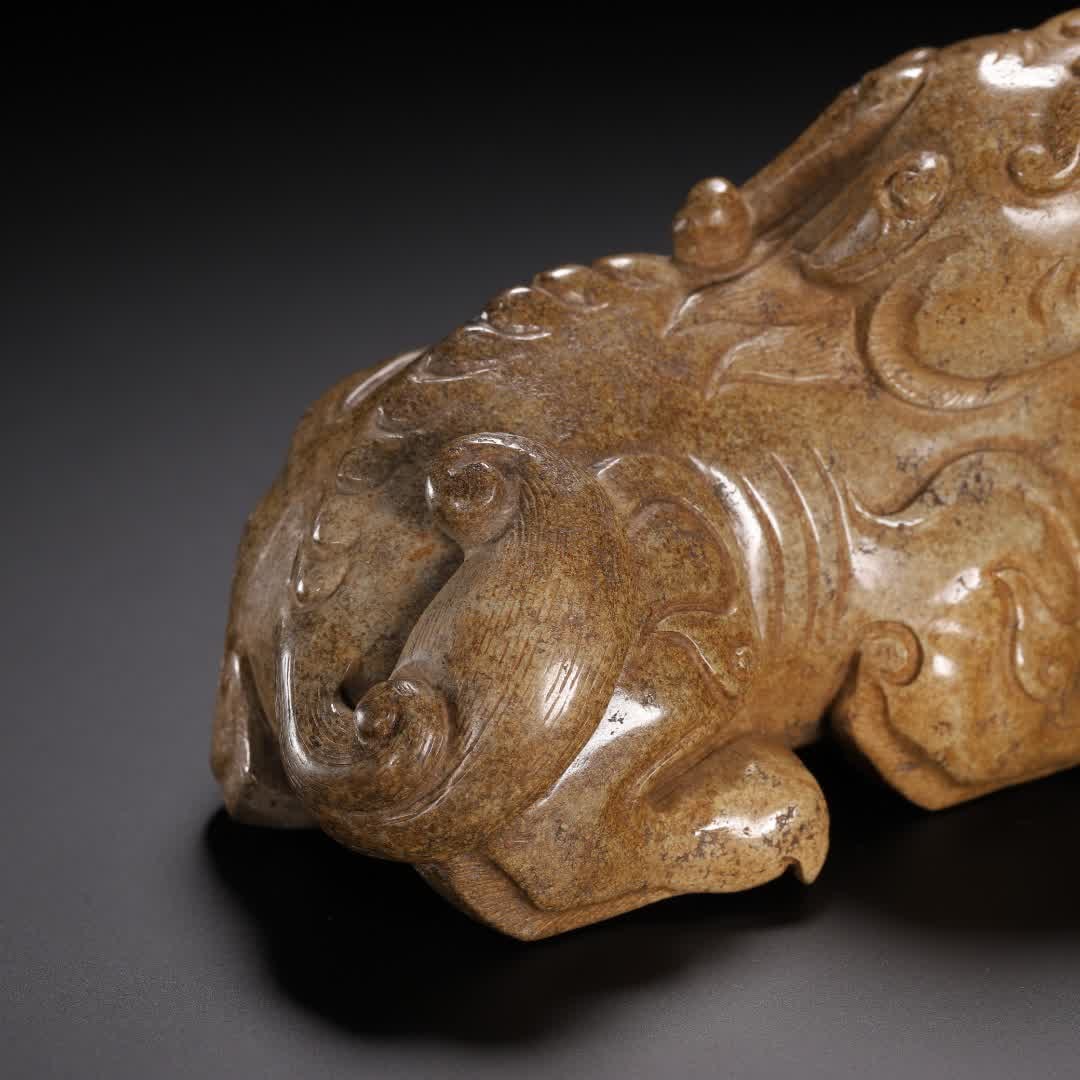 An ancient jade beast - 3