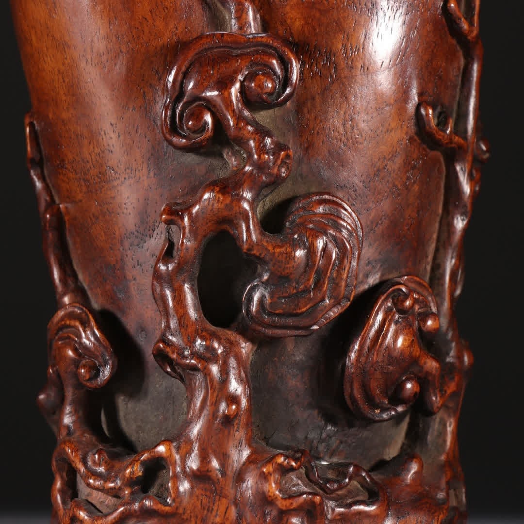 A boxwood Ganoderma lucidum pattern pen holder - 2