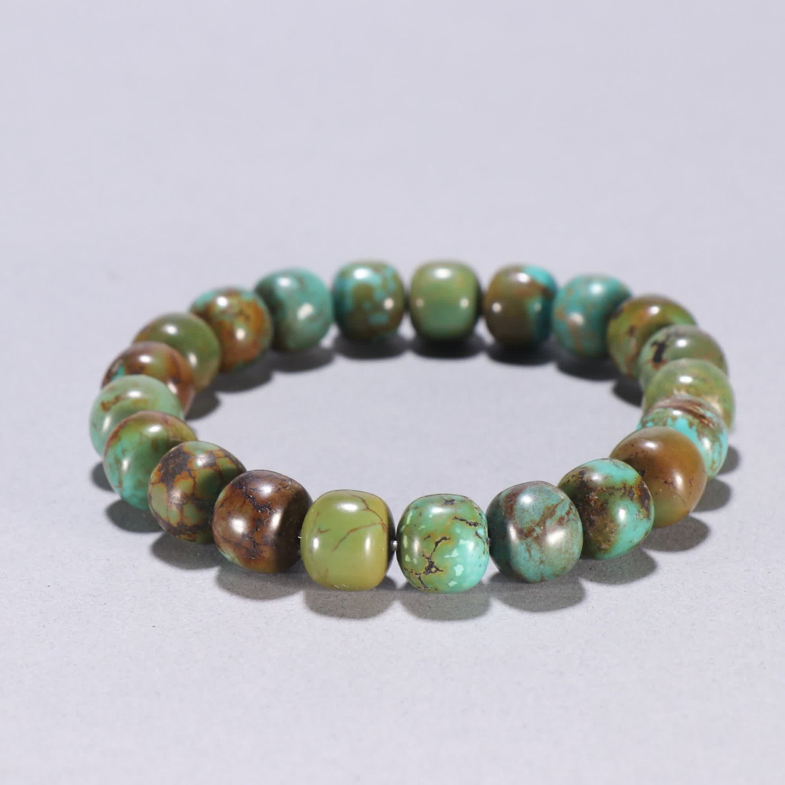 A turquoise bracelet - 4