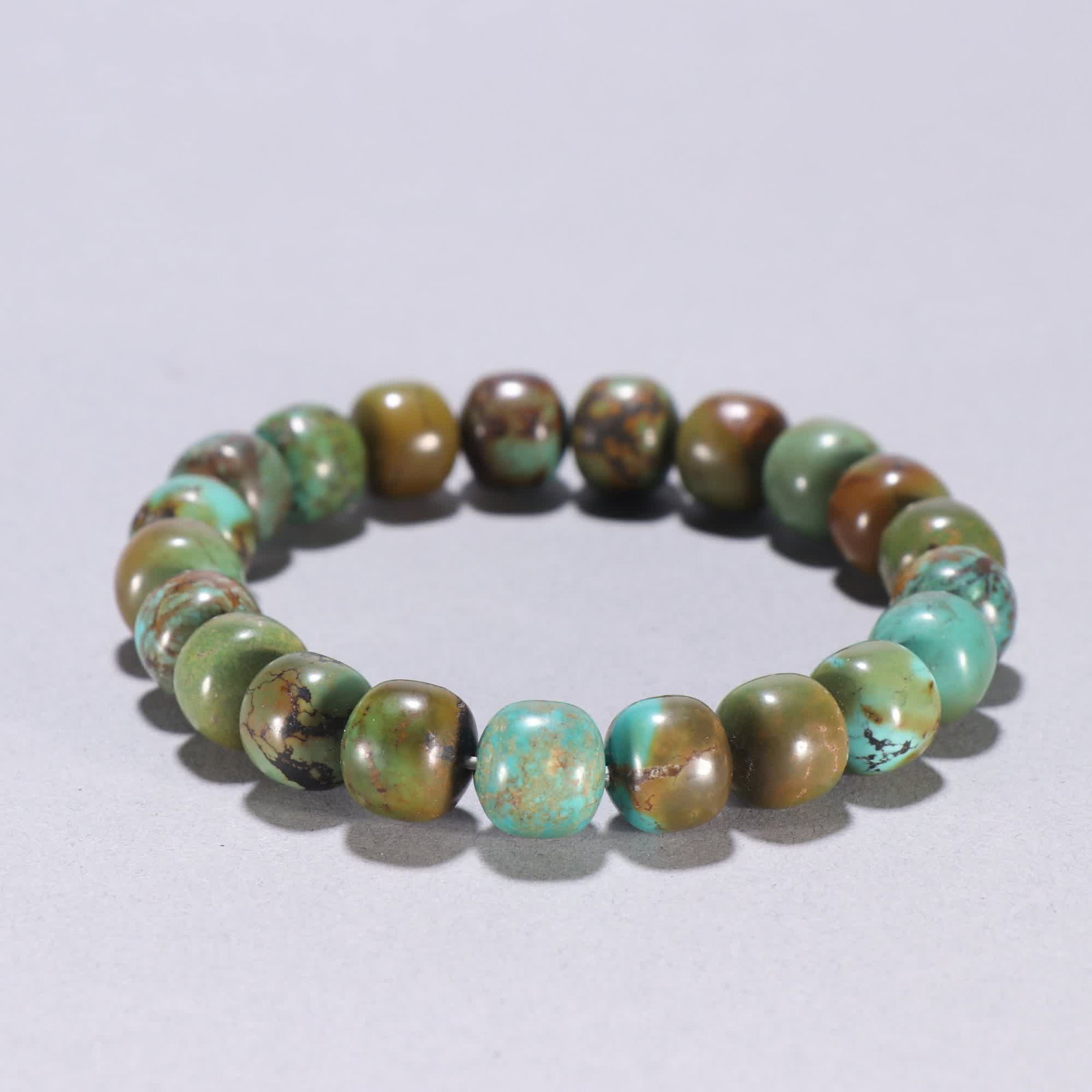 A turquoise bracelet - 7