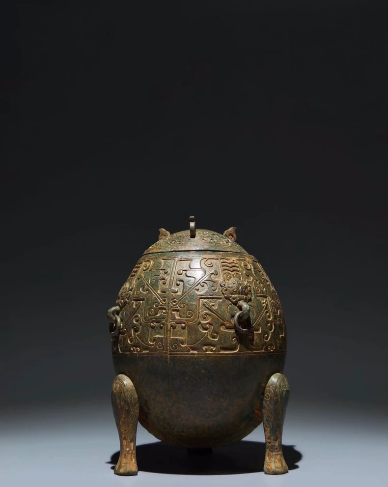 A bronze watermelon cauldron - 4