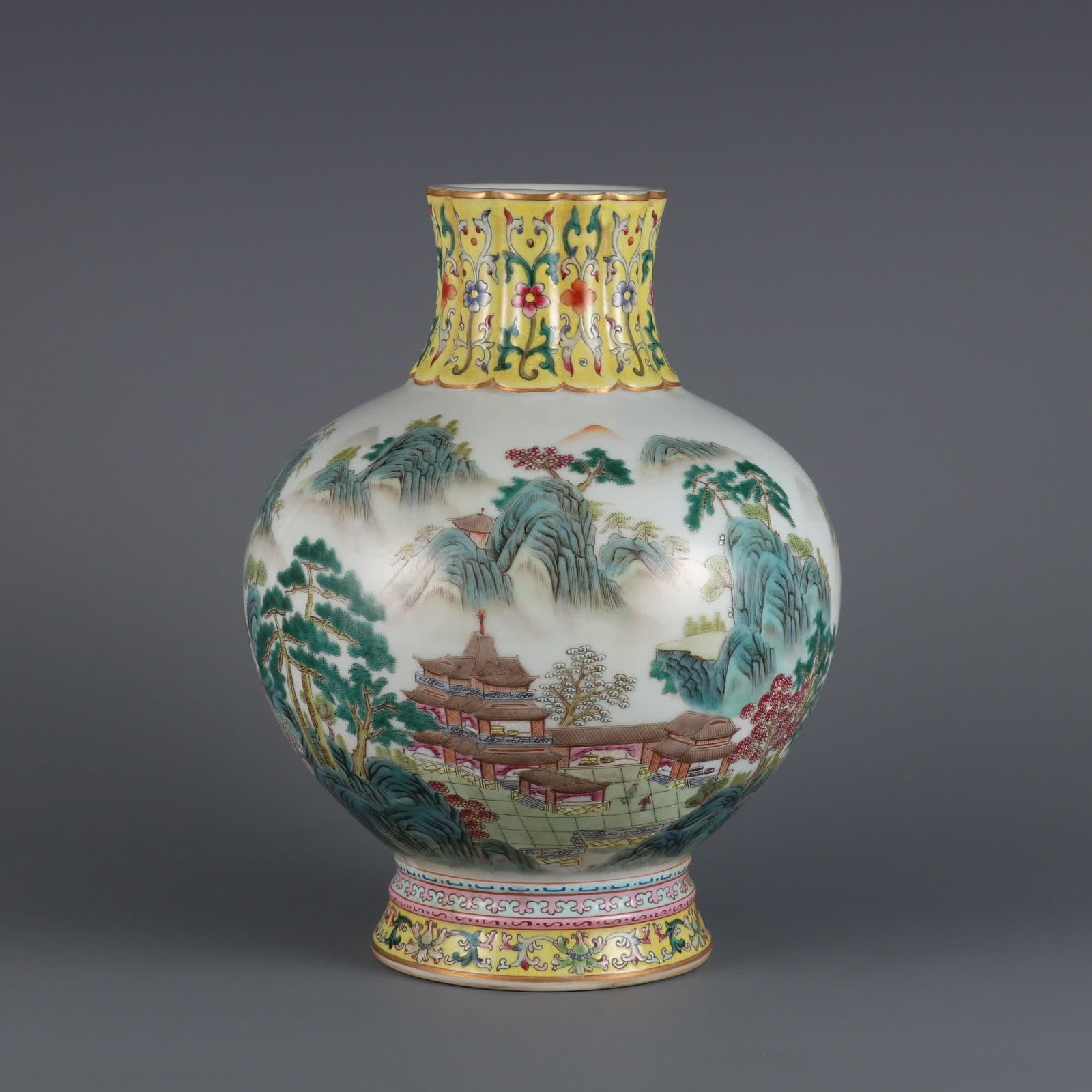 A pastel landscape pavilion vase made in the Qianlong period of the Qing Dynasty: Qing Qianlong year pastel landscape pavilion vase SIZE: H:25.2cm Mouth D:7.5cm (The Dimensions Of All Batches Are Manually Measured.If You Need More Detailed Information, Please Contact Our Customer S